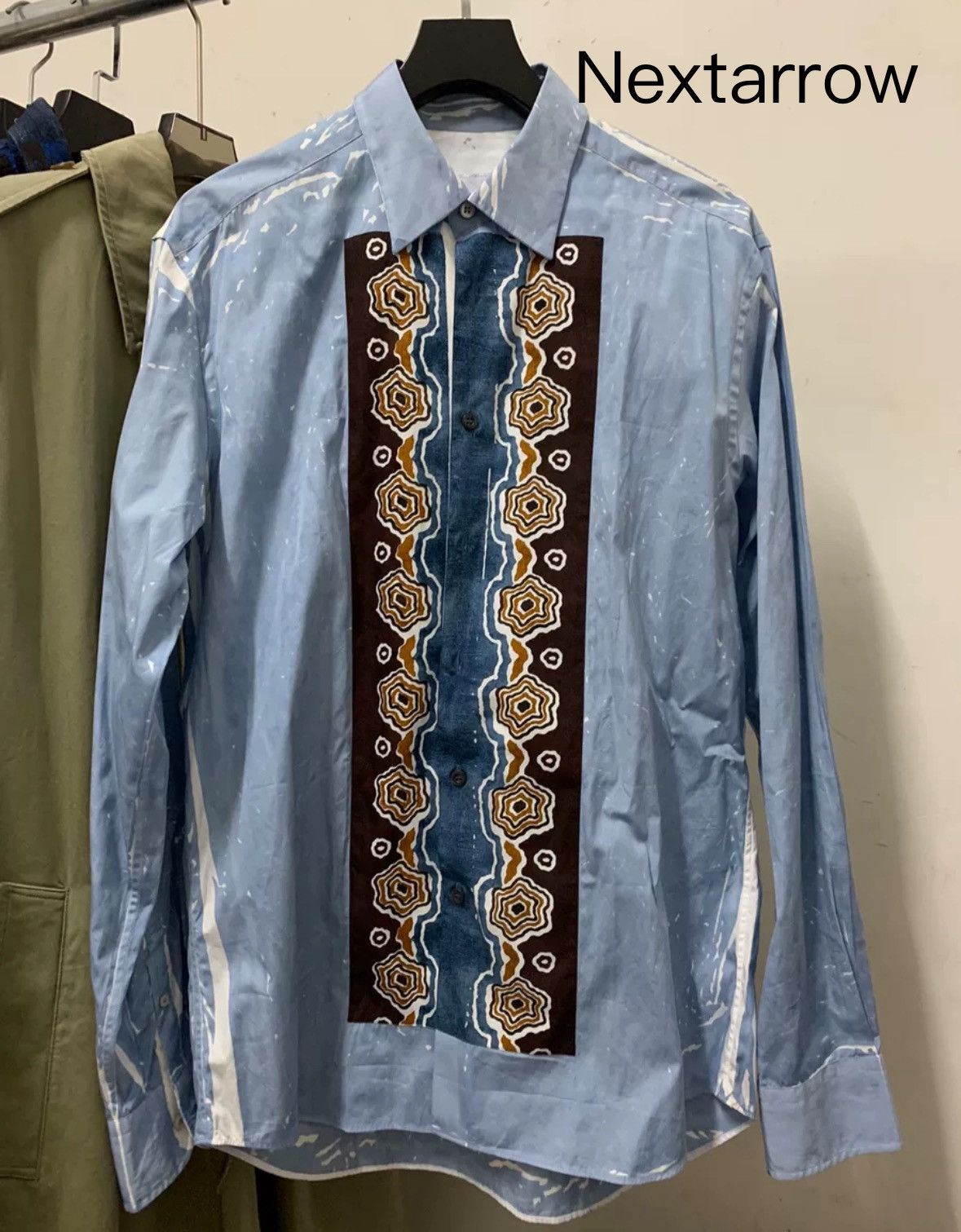 Prada PRADA AW05 fashion show themed printed shirt2412-Nextarrow Size US S / EU 44-46 / 1 - 1 Thumbnail
