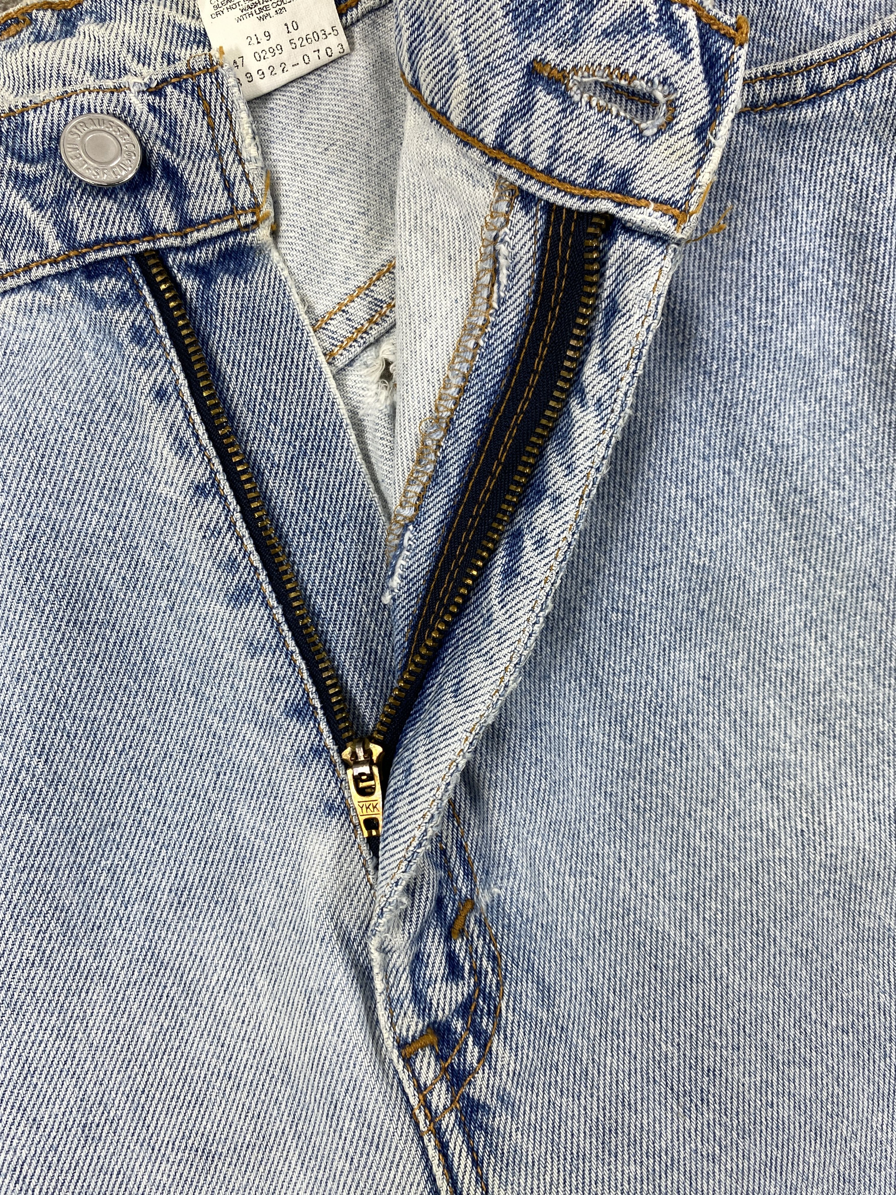 Levi's Vintage Levi's Light Wash Denim 36 x 5.5 -JN065 Size US 36 / EU 52 - 3 Thumbnail