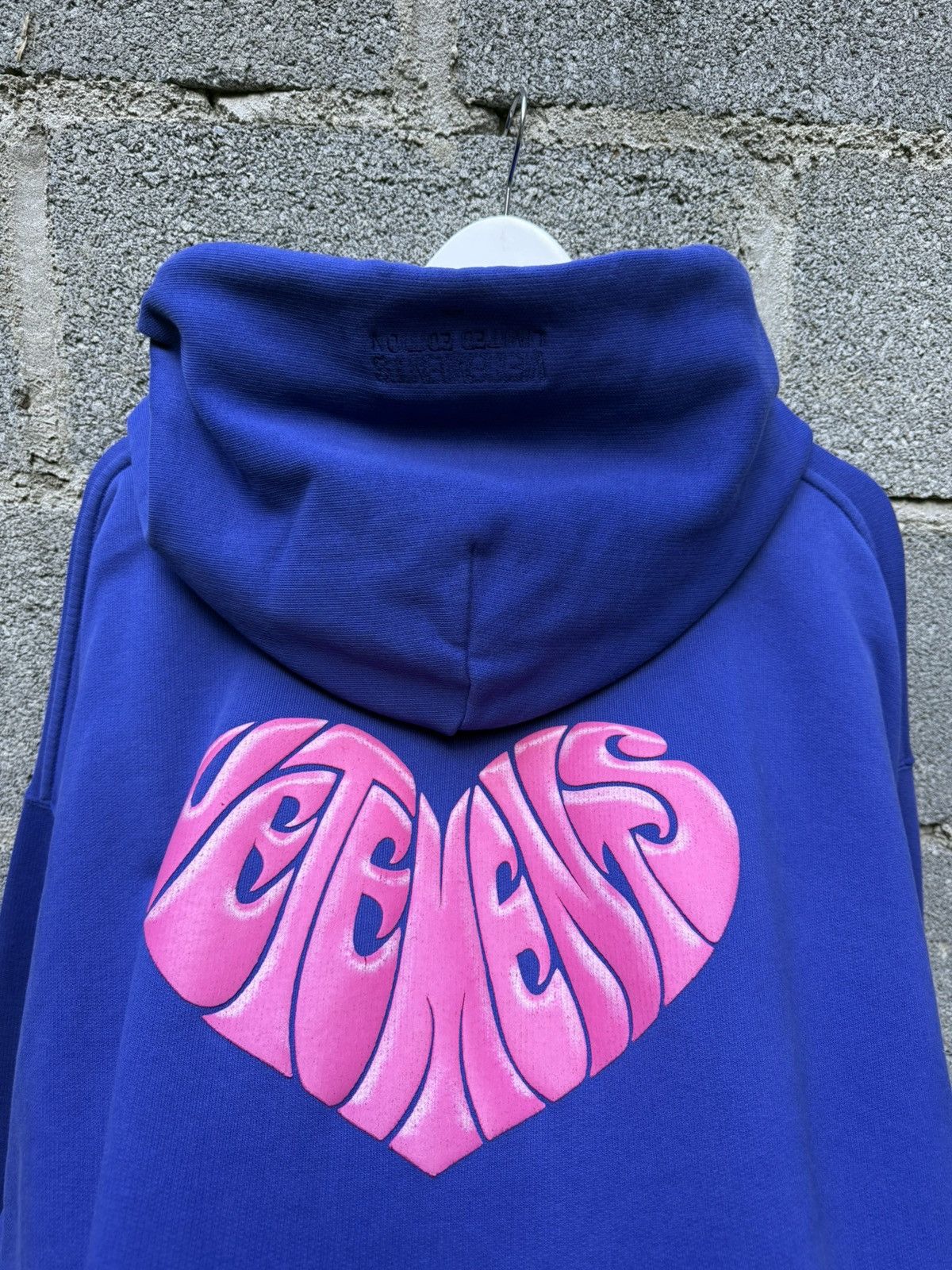 Vetements Vetements Dolphin Hoodie Size US M / EU 48-50 / 2 - 4 Thumbnail
