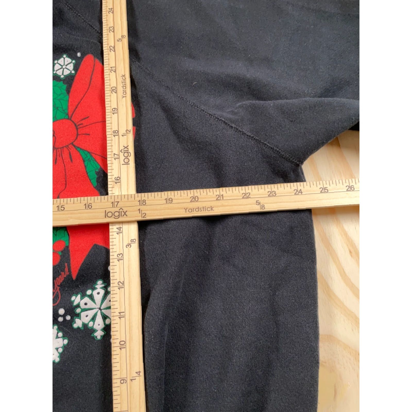 Tultex VINTAGE Tultex Sweatshirt Adult XL Black Crewneck 90s Christmas Holiday USA Made Raglan Graphic Print Size XL / US 12-14 / IT 48-50 - 6 Thumbnail