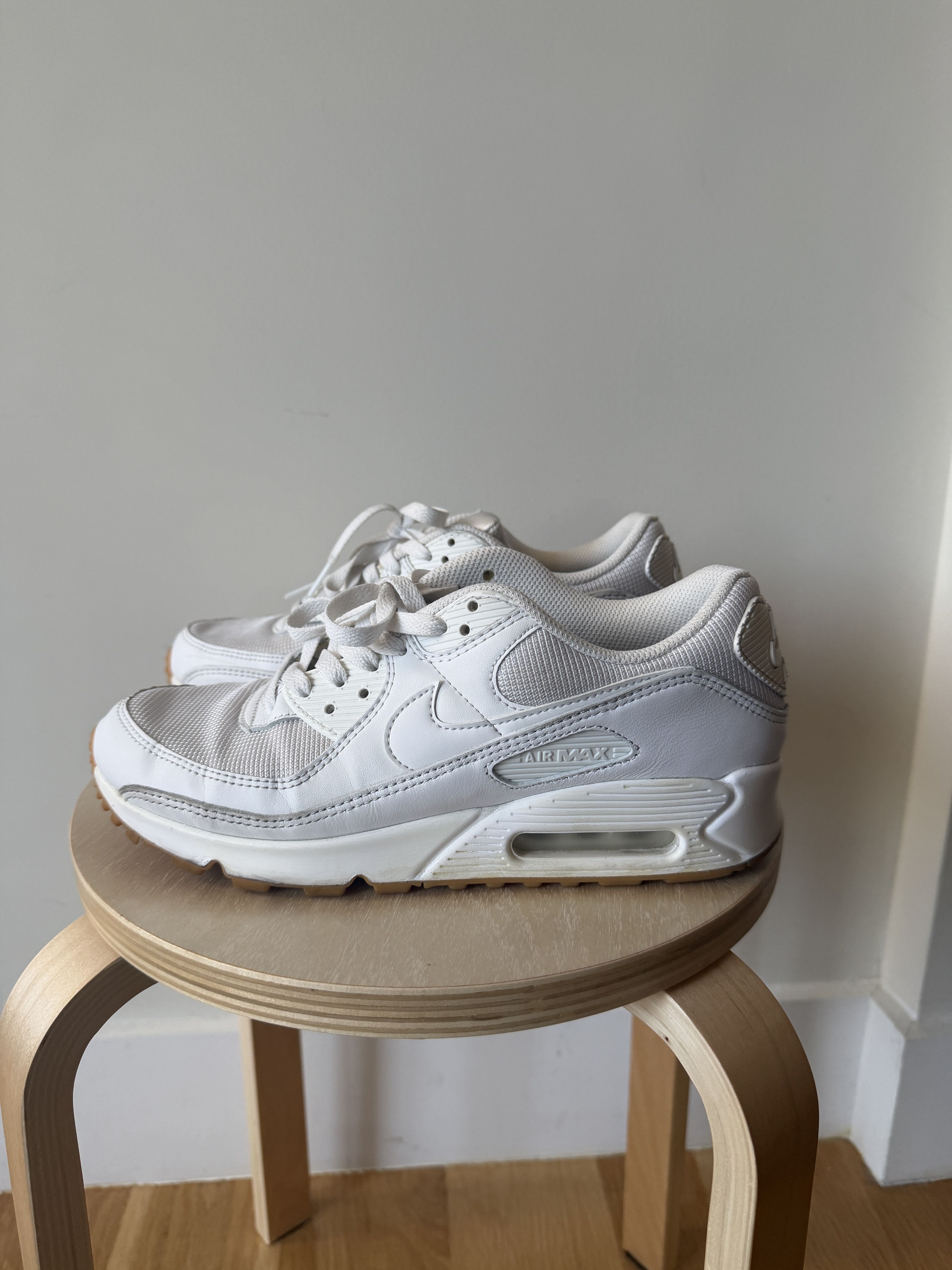 Nike Men's Nike Air Max 90 Gum Casual Shoes Size US 8.5 / EU 41-42 - 4 Thumbnail