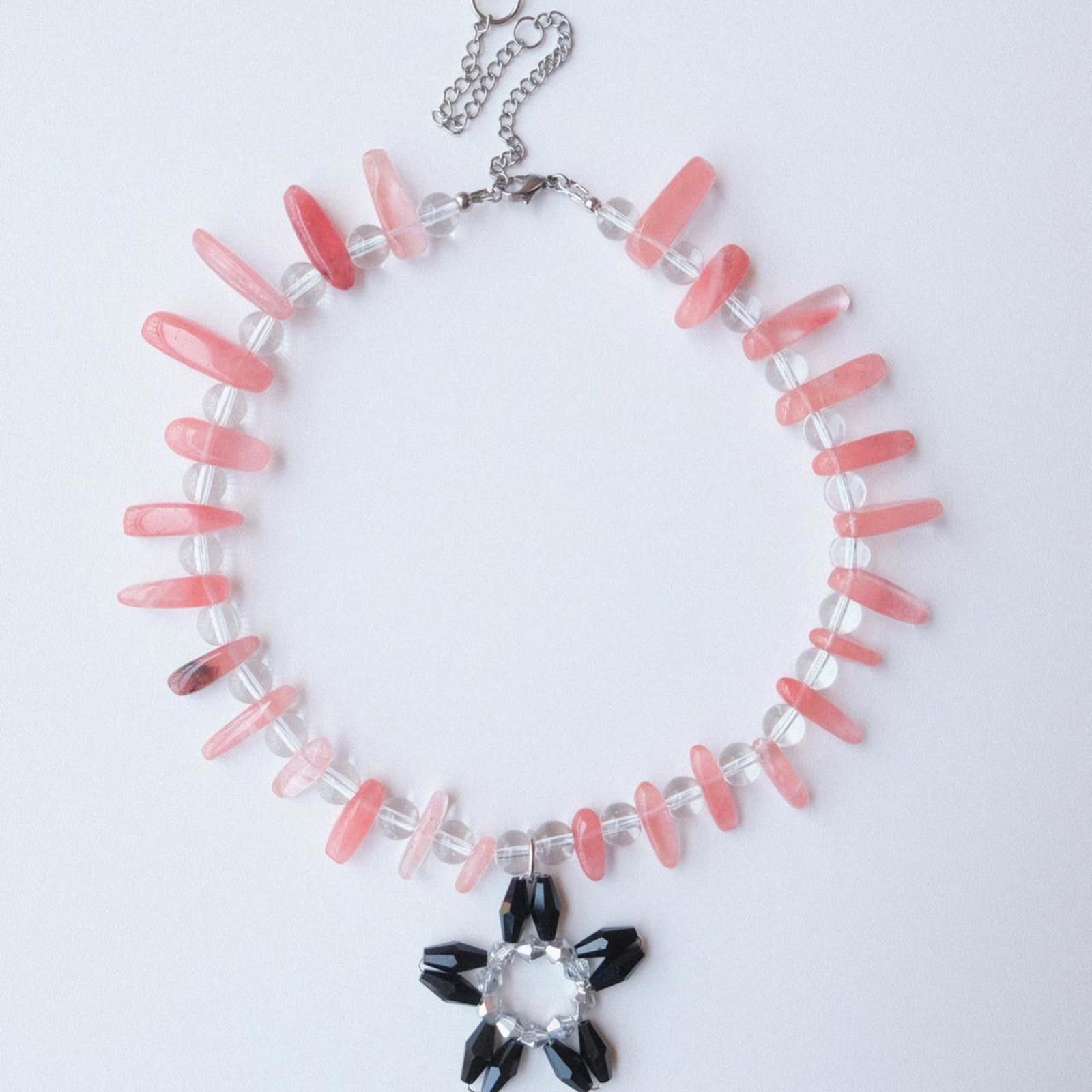 Handmade Handmade Flower Pendant Beaded Necklace Size ONE SIZE - 4 Thumbnail