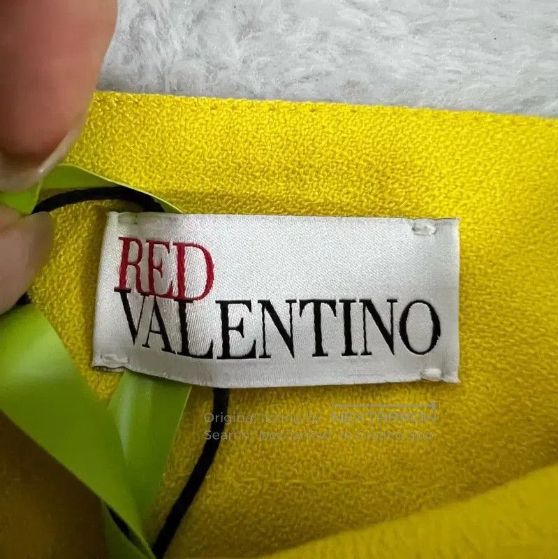 Valentino Valentino Yellow Cotton Women's Shorts . Size 28" / US 6 / IT 42 - 3 Thumbnail