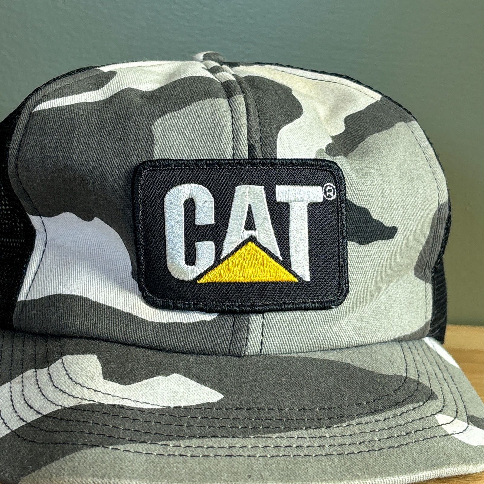 Other Vintage CAT Caterpillar Camouflage Mesh Trucker Snapback Hat Size ONE SIZE - 2 Thumbnail