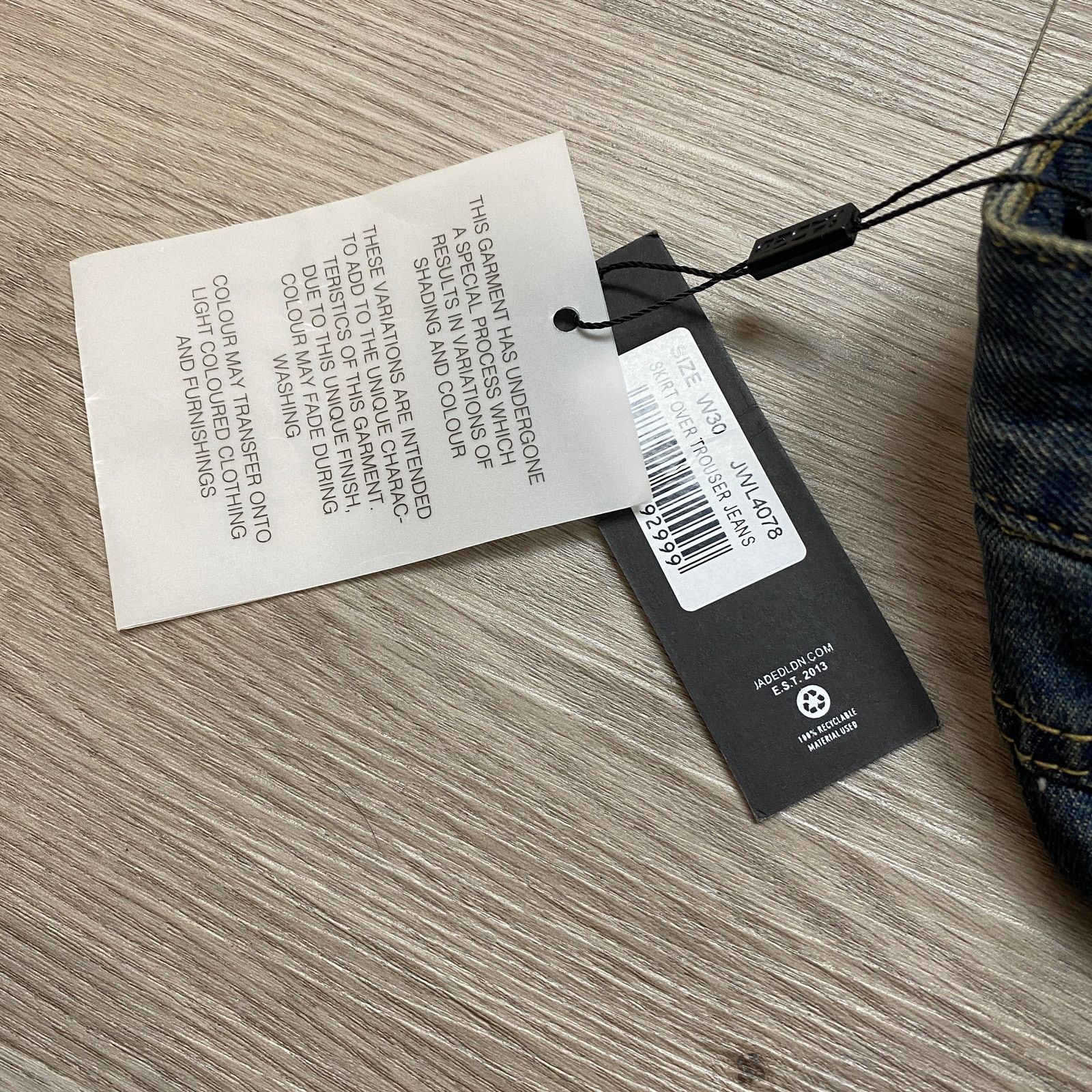 Jaded London NWT Jaded London Skirt Over Trouser Ombre Faded Jeans 30x31 Size US 30 / EU 46 - 12 Thumbnail