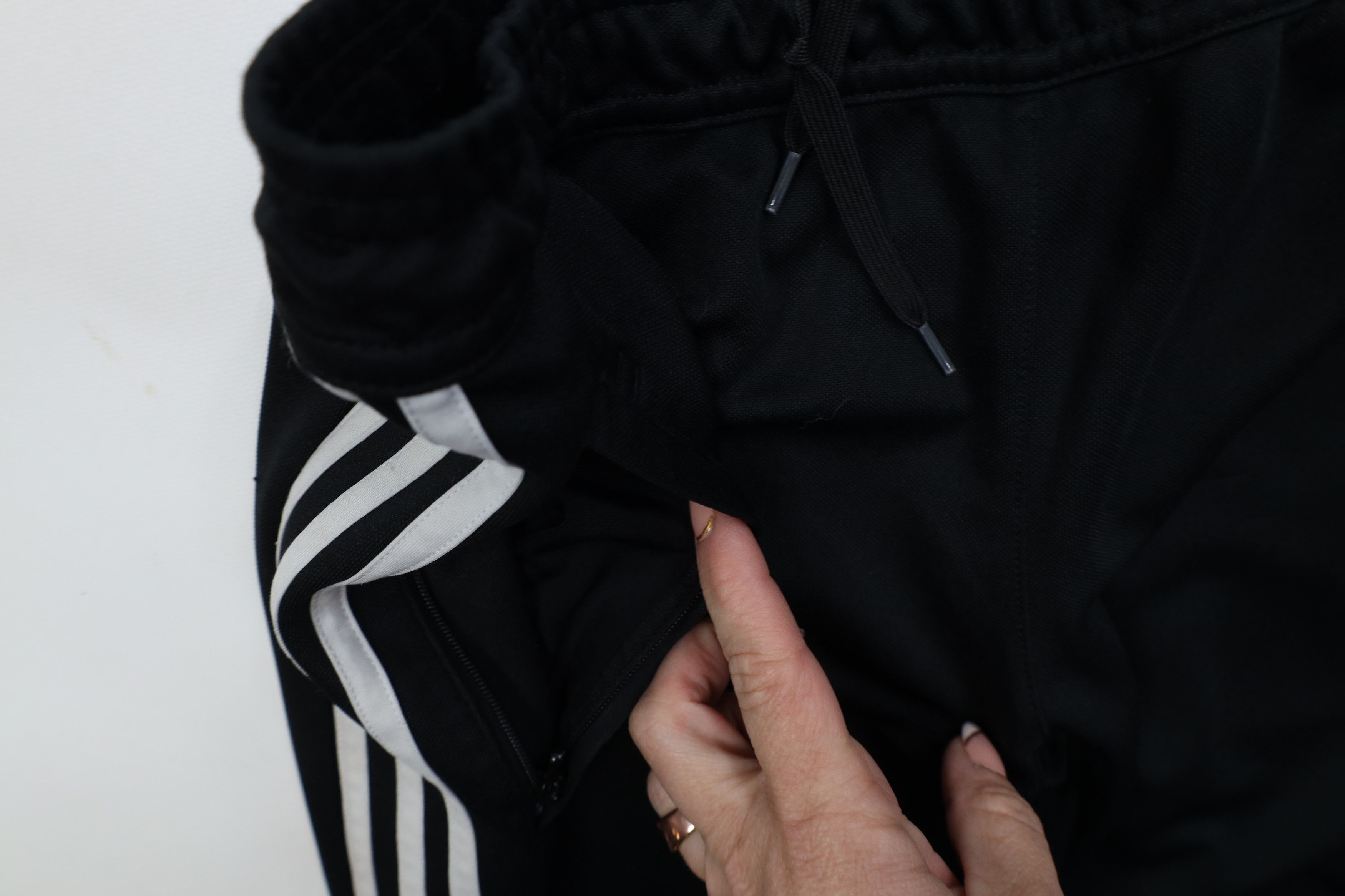 Adidas Vintage Y2K Adidas Tapered Leg Soccer Warm Up Pants Black Size US 34 / EU 50 - 8 Thumbnail