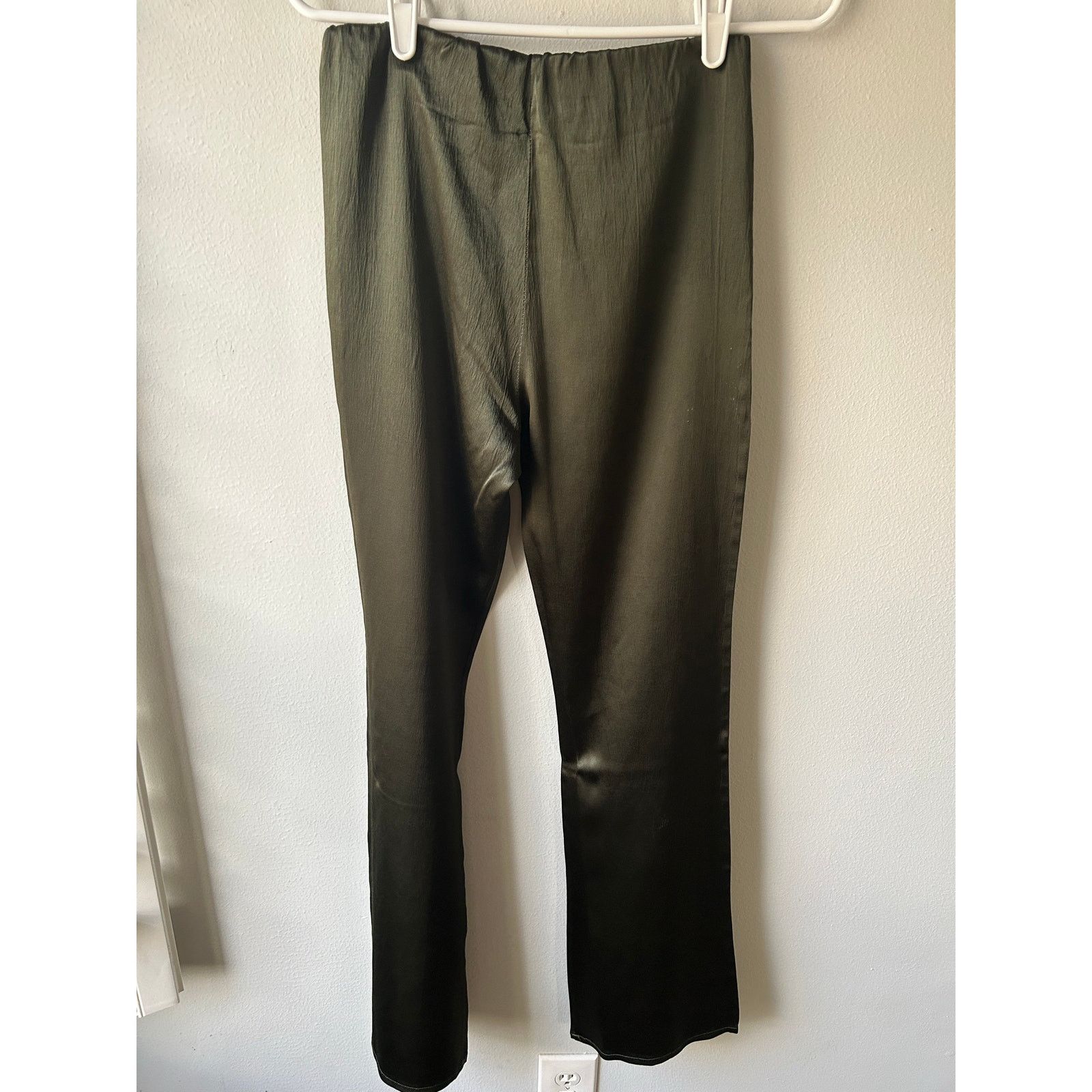 Zara Zara Pant and Top Satin Set in Green Size Large Size 28" / US 6 / IT 42 - 8 Thumbnail