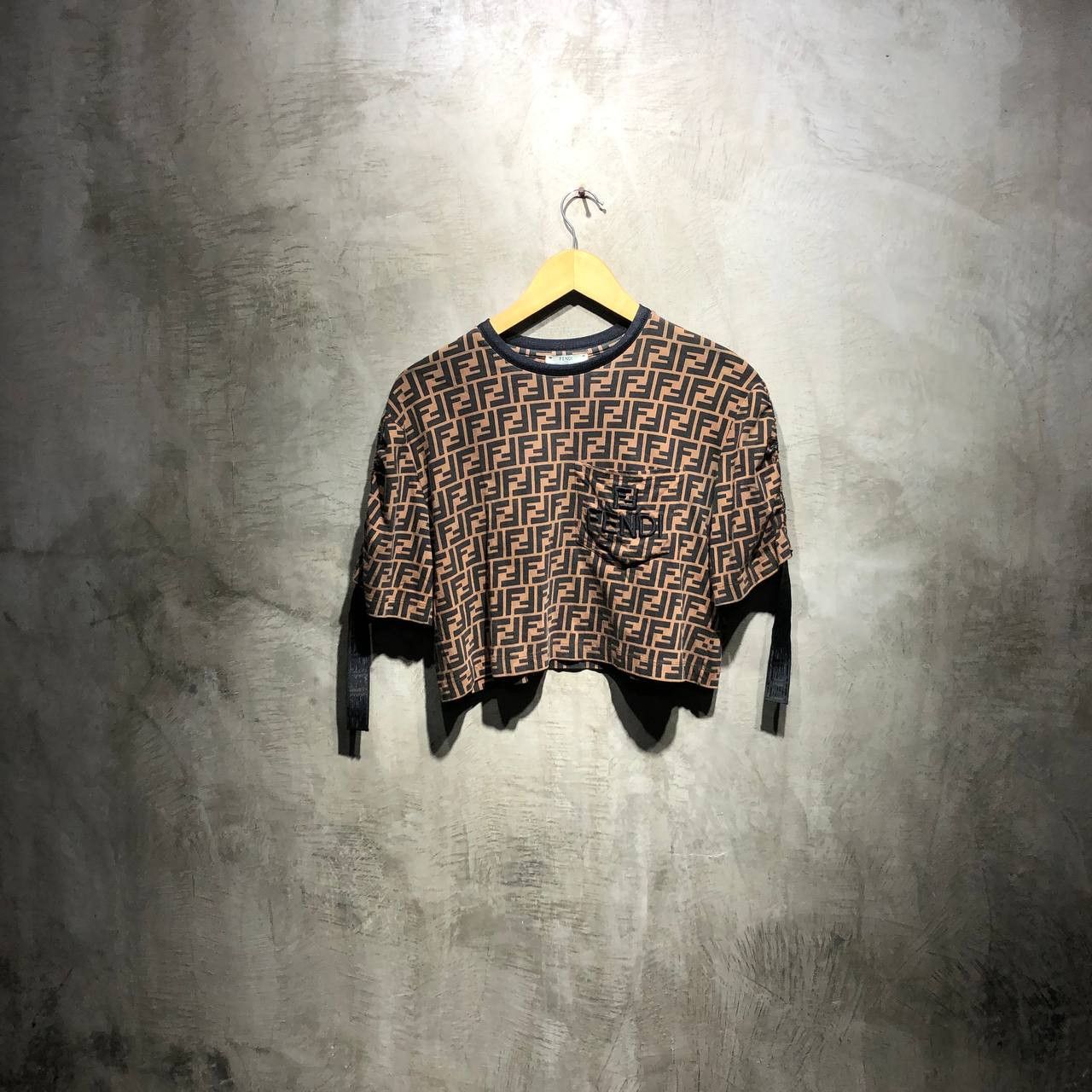 Fendi Fendi Monogram Cropped shirt Size S / US 4 / IT 40 - 1 Thumbnail