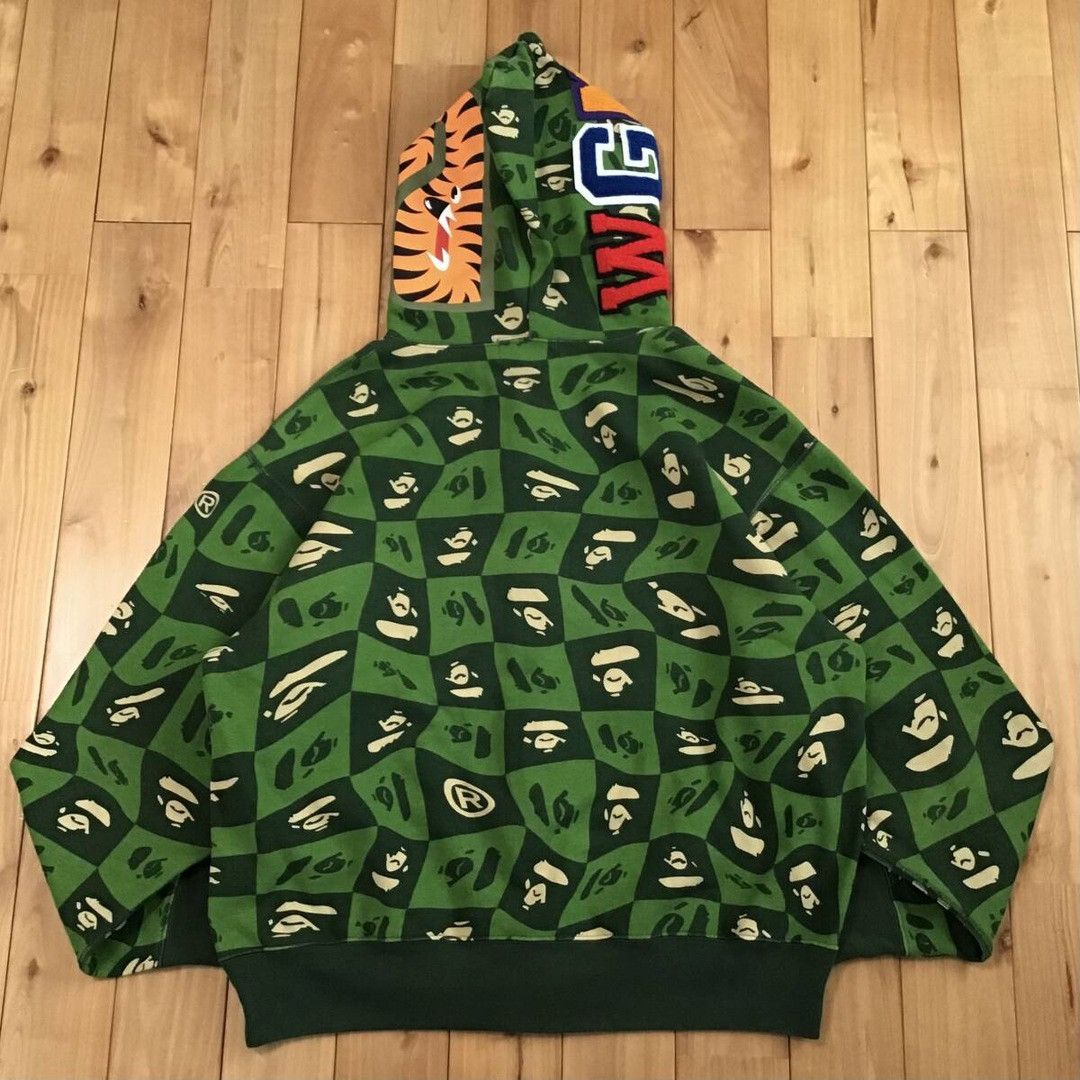 Bape BAPE FACE Logo Distortion Shark Full Zip Hoodie APE Size US M / EU 48-50 / 2 - 2 Thumbnail