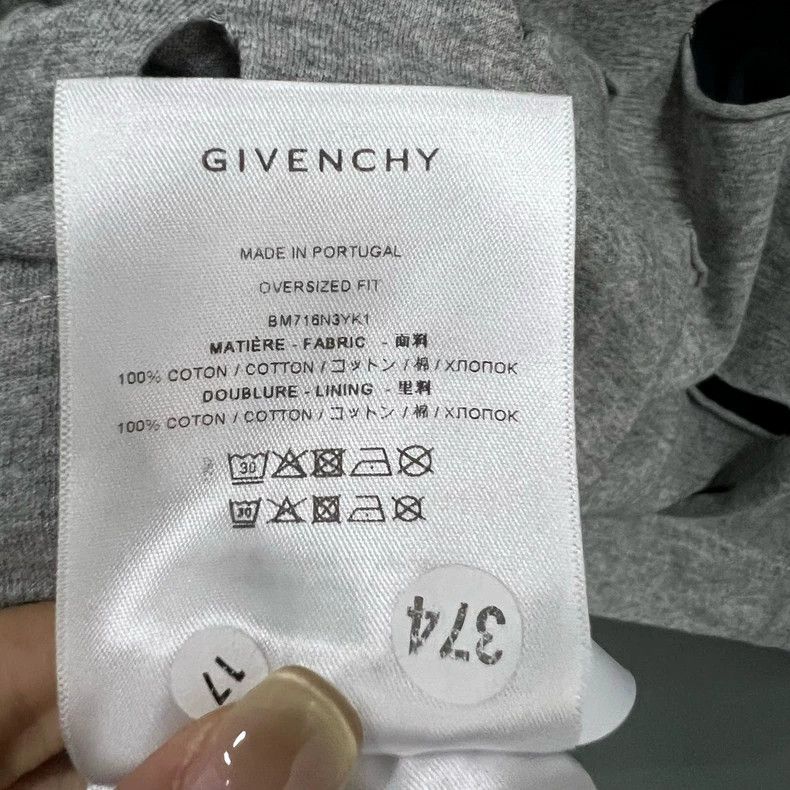 Givenchy Givenchy Large Destroyed Logo Fake Two Piece Short Sleeve, Size US M / EU 48-50 / 2 - 4 Thumbnail