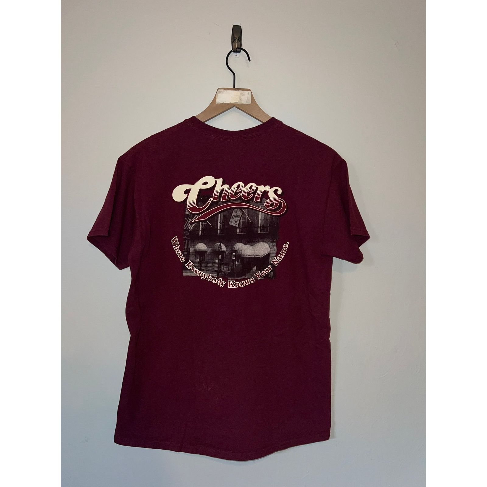 Gildan Vintage Cheers Shirt Where Everybody Name Show Tee M Medium Size US M / EU 48-50 / 2 - 5 Thumbnail