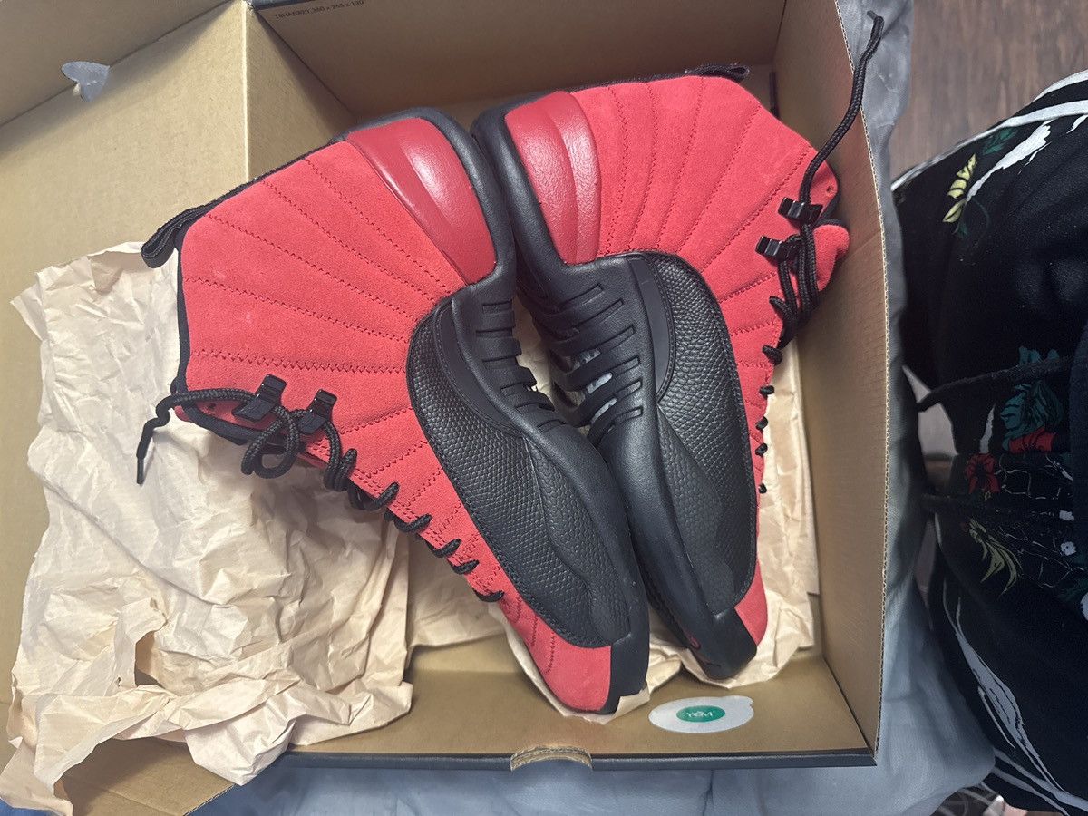 Jordan Brand Retro 12 reverse flu games Size US 10.5 / EU 43-44 - 2 Thumbnail