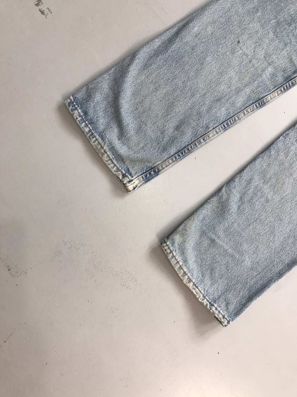 Levi's Vintage Levi’s 501 distressed denim Size US 32 / EU 48 - 12 Thumbnail