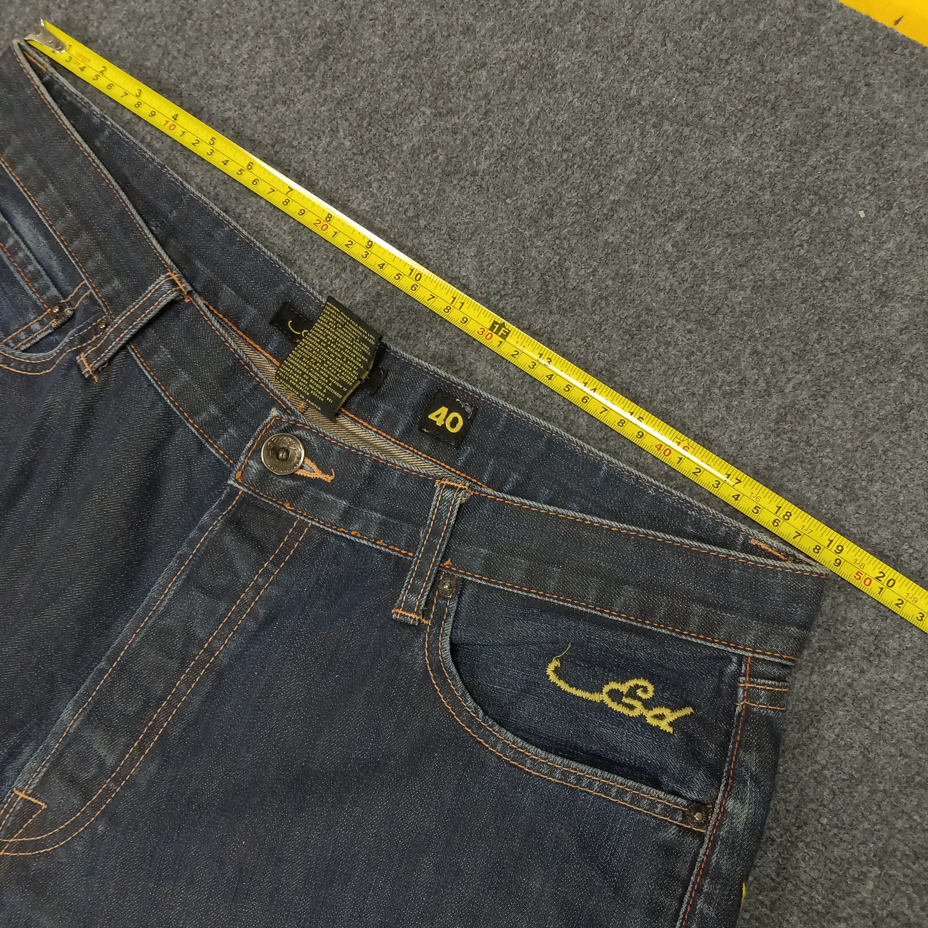 Christian Audigier Ed Hardy by Christian Audiger Art Style Denim Jeans Size US 39 - 11 Thumbnail