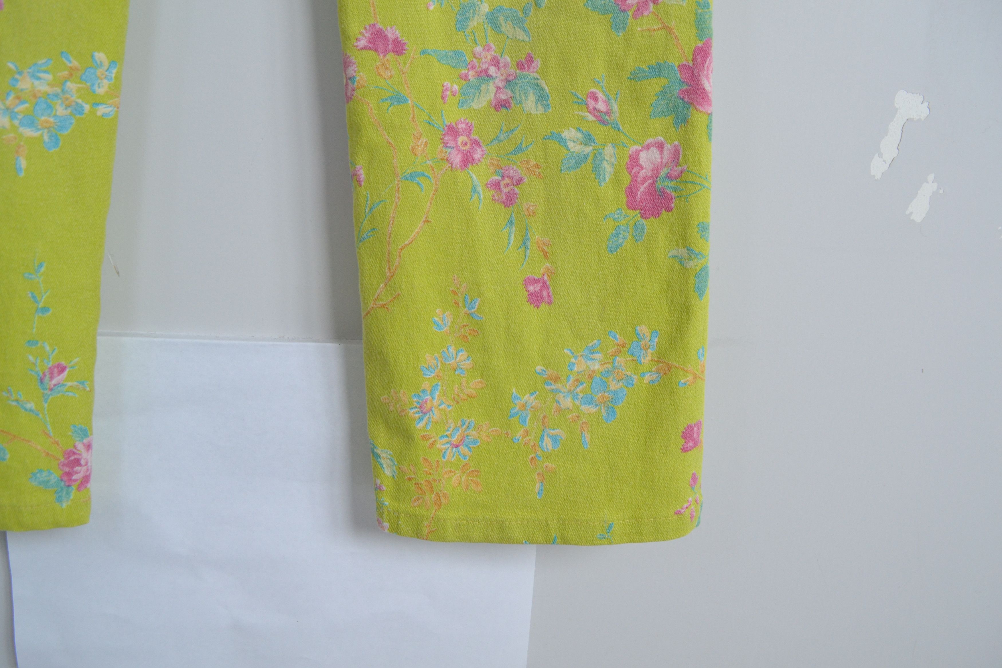 Roberto Cavalli Roberto Cavalli Jeans Pants Floral Print Denim Flower 90s Size 30" / US 8 / IT 44 - 15 Thumbnail