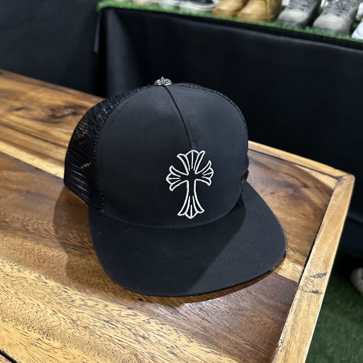 Chrome Hearts Chrome Hearts Embroidered Cross Trucker Hat