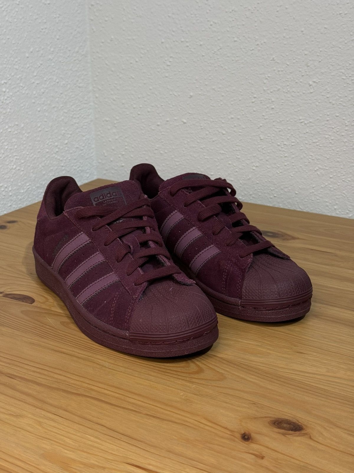 adidas gazelle silver green womens adidas Superstar 80 ADV (Crystal White/Shadow Red) 8.5