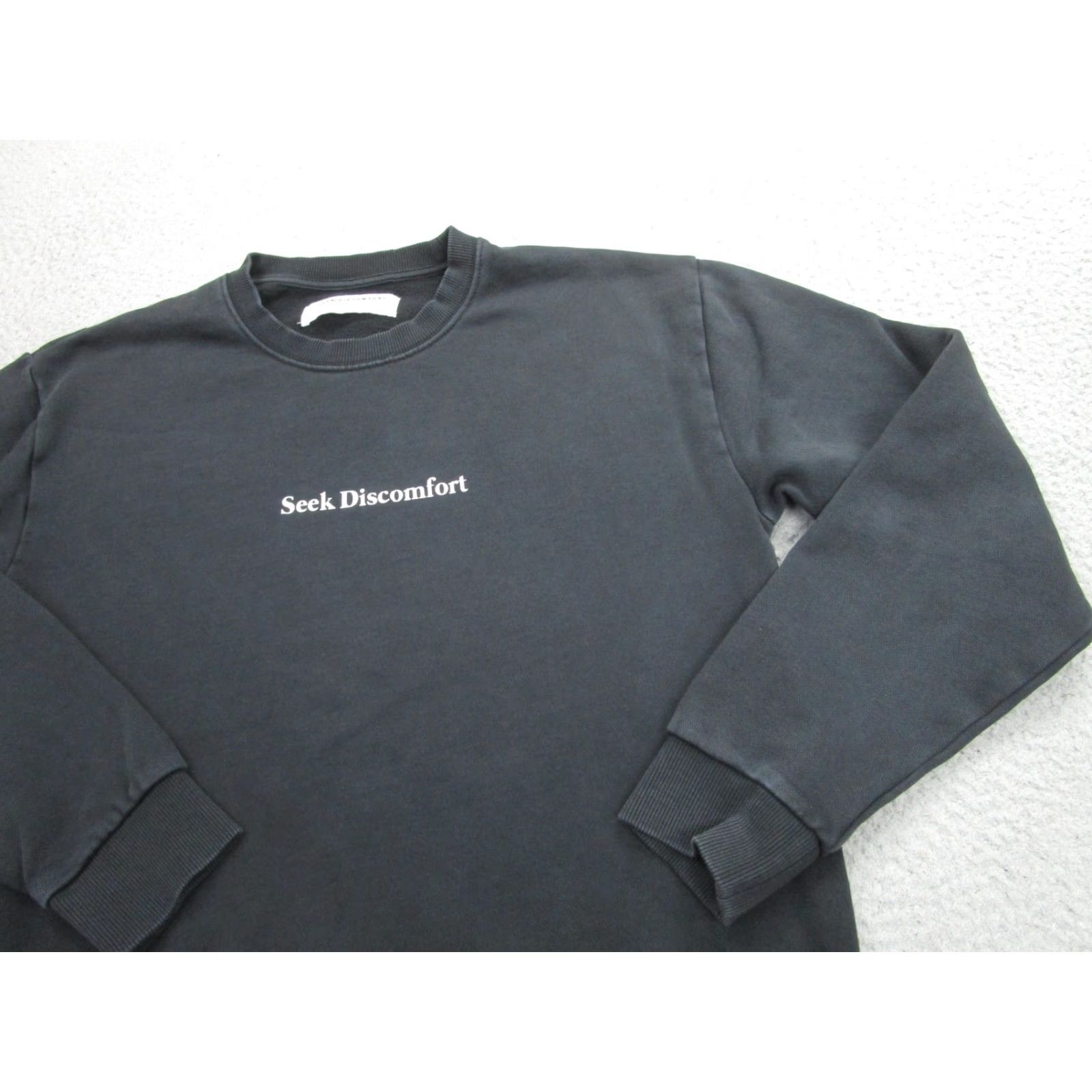 Vintage SEEK DISCOMFORT Sweatshirt Mens Small Black Pullover Organic Cotton Crewneck Graphic Print Logo 90s Quotes Size US S / EU 44-46 / 1 - 2 Thumbnail