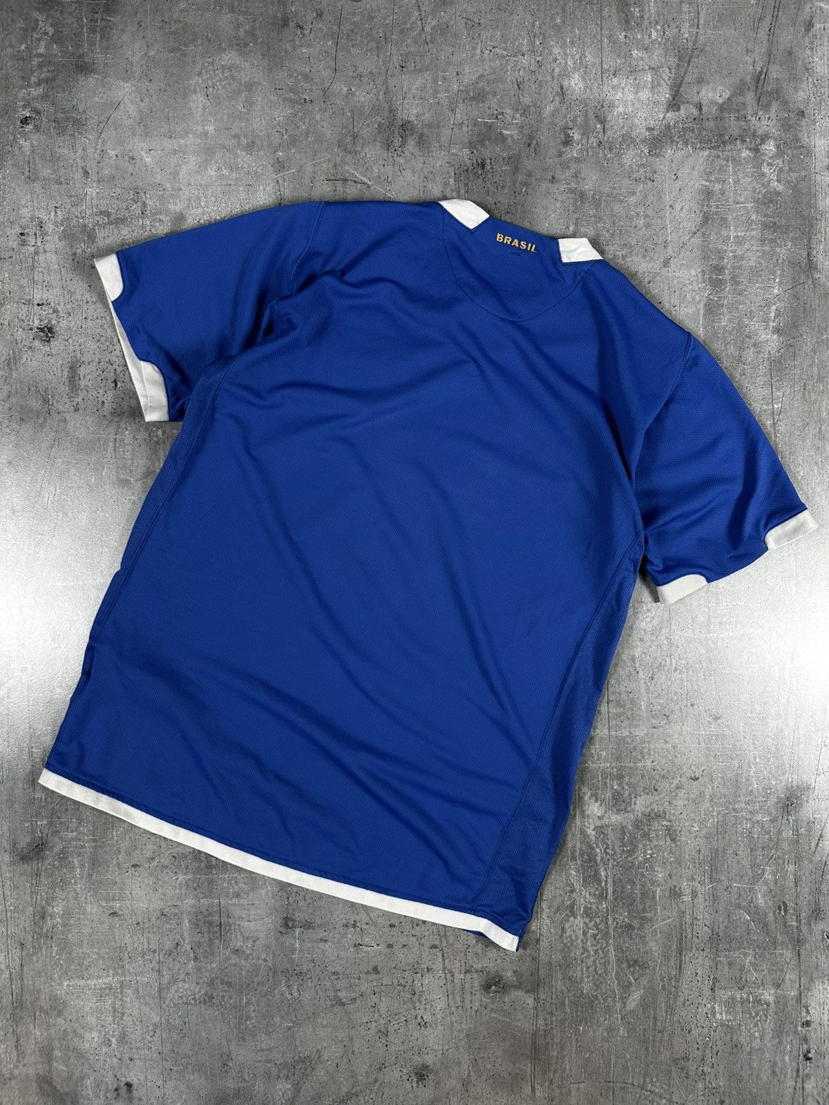 Vintage Vintage Nike x BRAZIL 2006/2007 soccer jersey Size US M / EU 48-50 / 2 - 10 Thumbnail