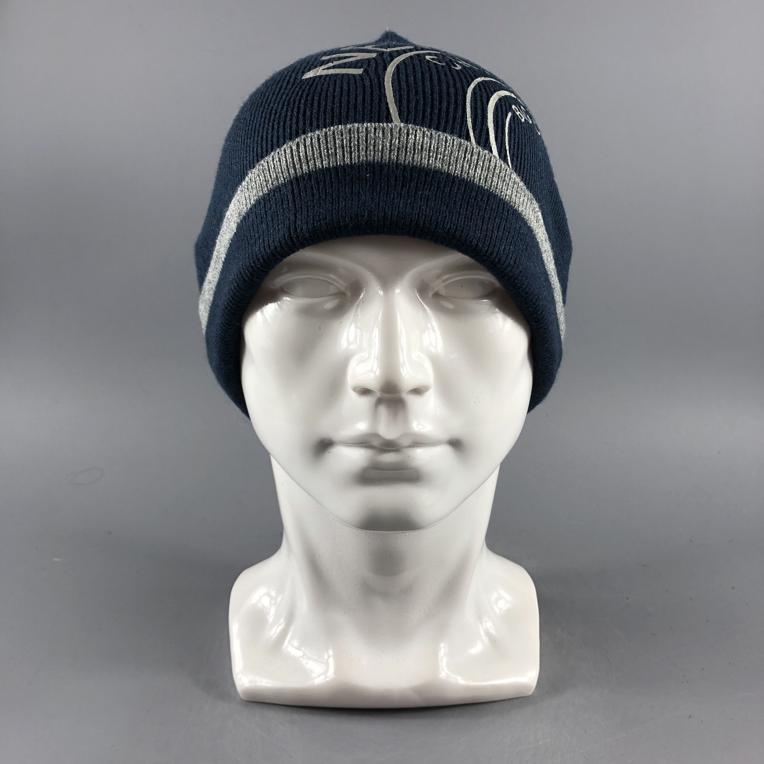 H&M New York City x H&M Beanie Snow Hat Snow Cap -D410 Size ONE SIZE - 7 Thumbnail