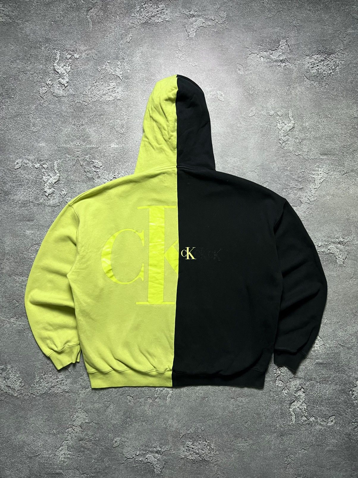 Calvin Klein Vintage Calvin Klein Big Logo Hoodie Xl Size US XL / EU 56 / 4 - 1 Thumbnail