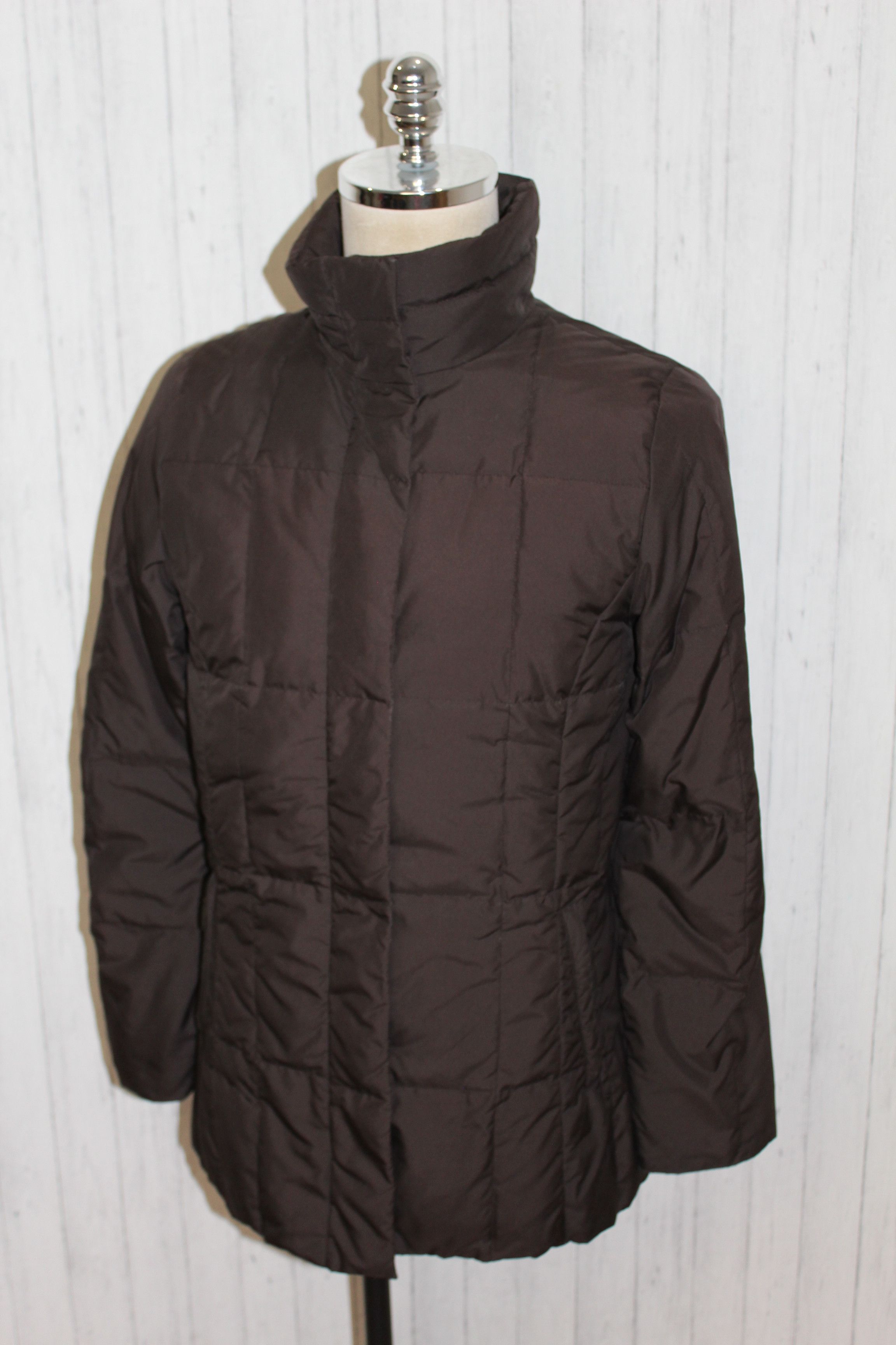 Burberry Burberry Brown Down Coat Jacket Size L Size L / US 10 / IT 46 - 2 Thumbnail
