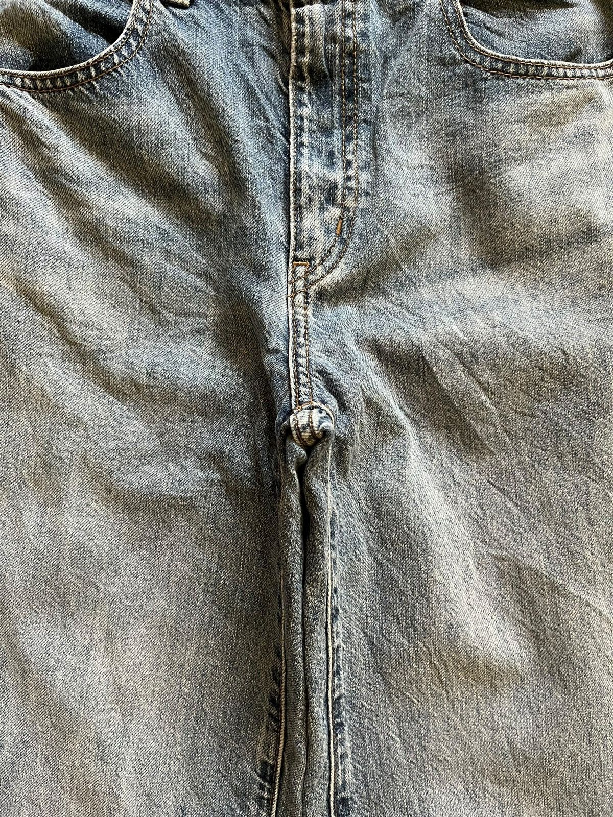 Japanese Brand × Uniqlo Vintage Japanese Uniqlo Blue Wash Flare Jeans 27x29 Size US 27 - 5 Thumbnail