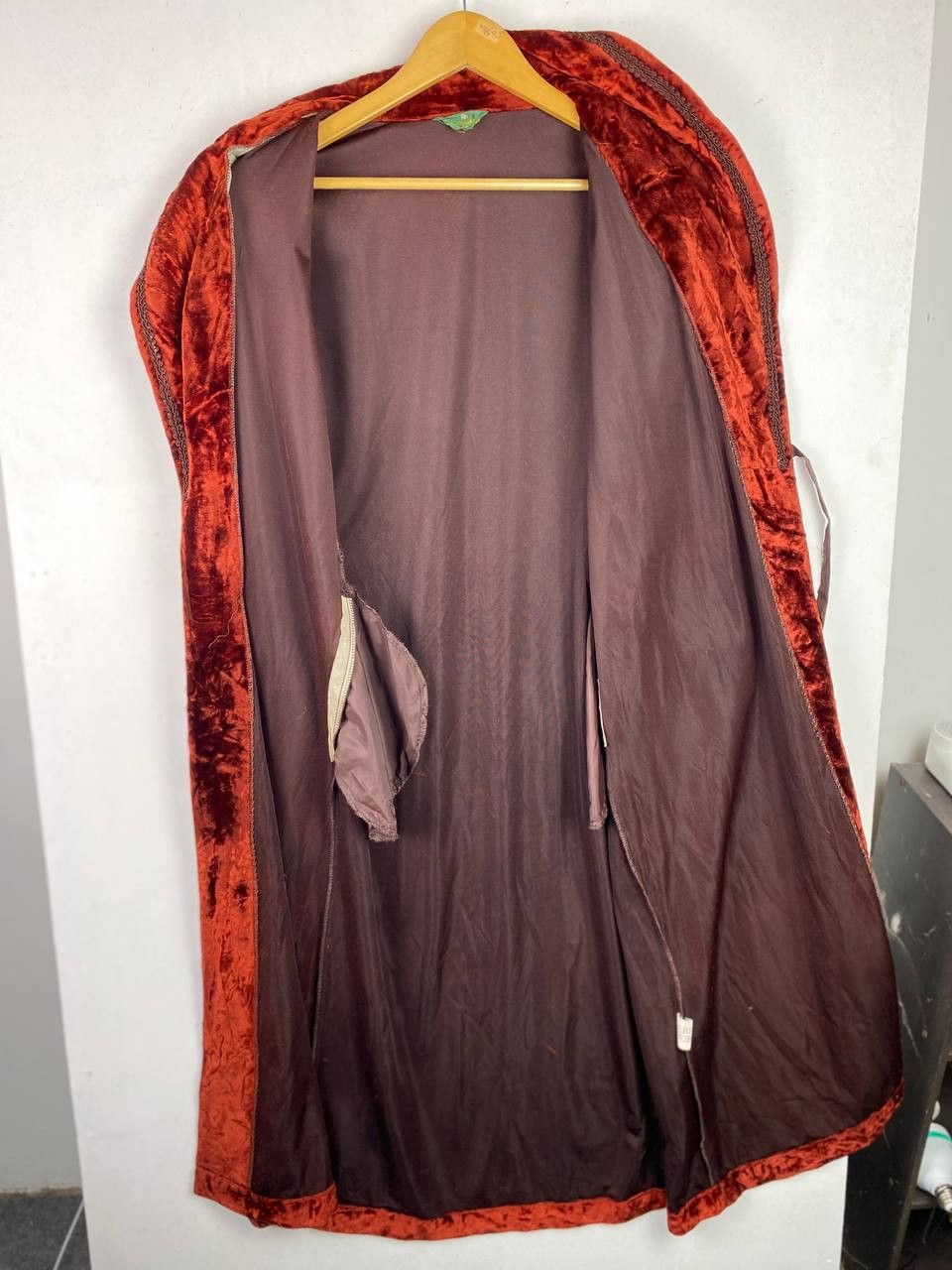 Japanese Brand japanesebrand gold velvet long jacket nice design Size US M / EU 48-50 / 2 - 7 Thumbnail