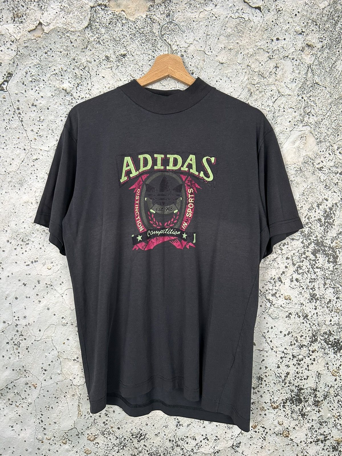 Adidas Vintage Adidas Streetwear 90s Graphic Tee Logo Sportswear Size US S / EU 44-46 / 1 - 1 Thumbnail