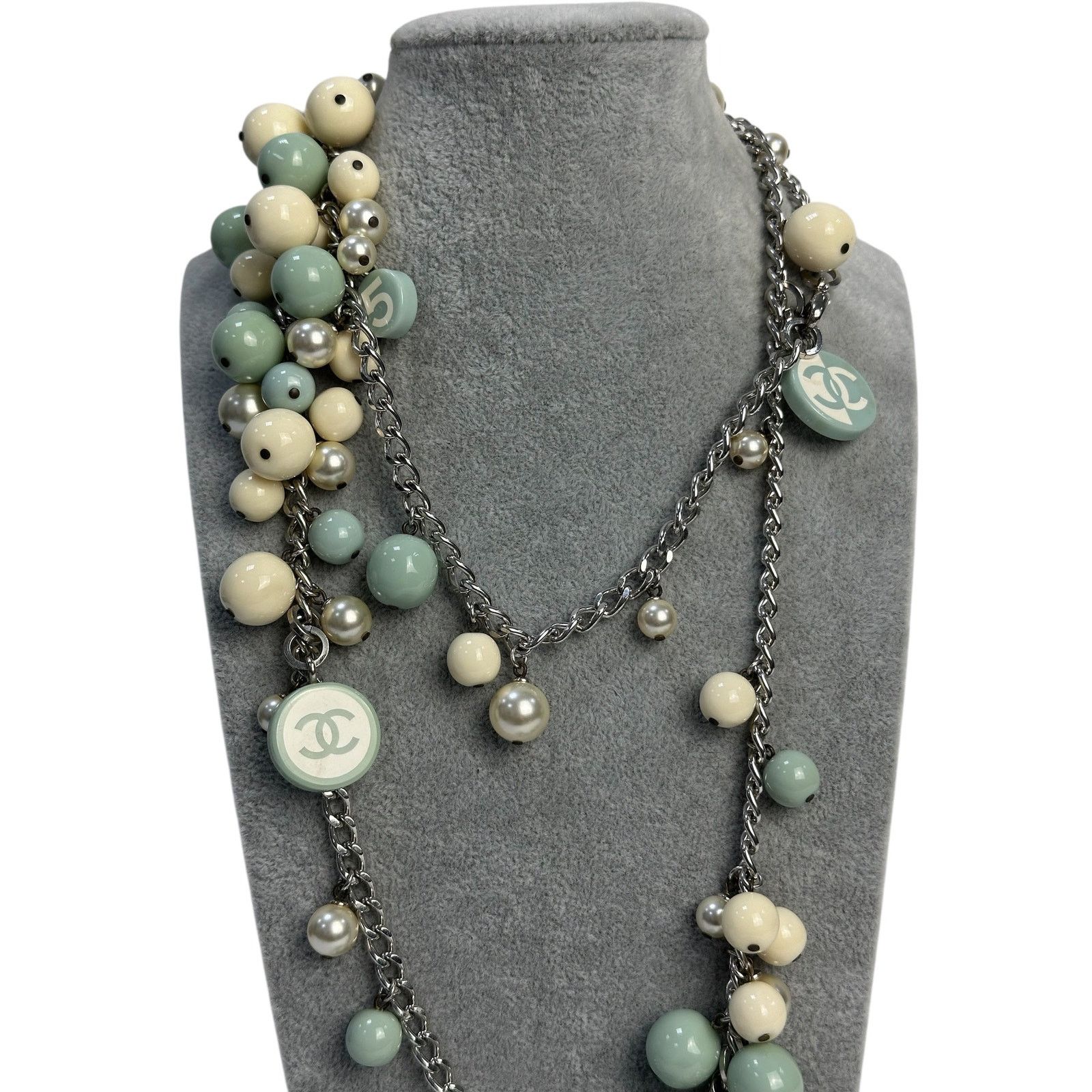 Chanel Chanel pastel jewelry set of necklace and bracelet Size ONE SIZE - 2 Thumbnail