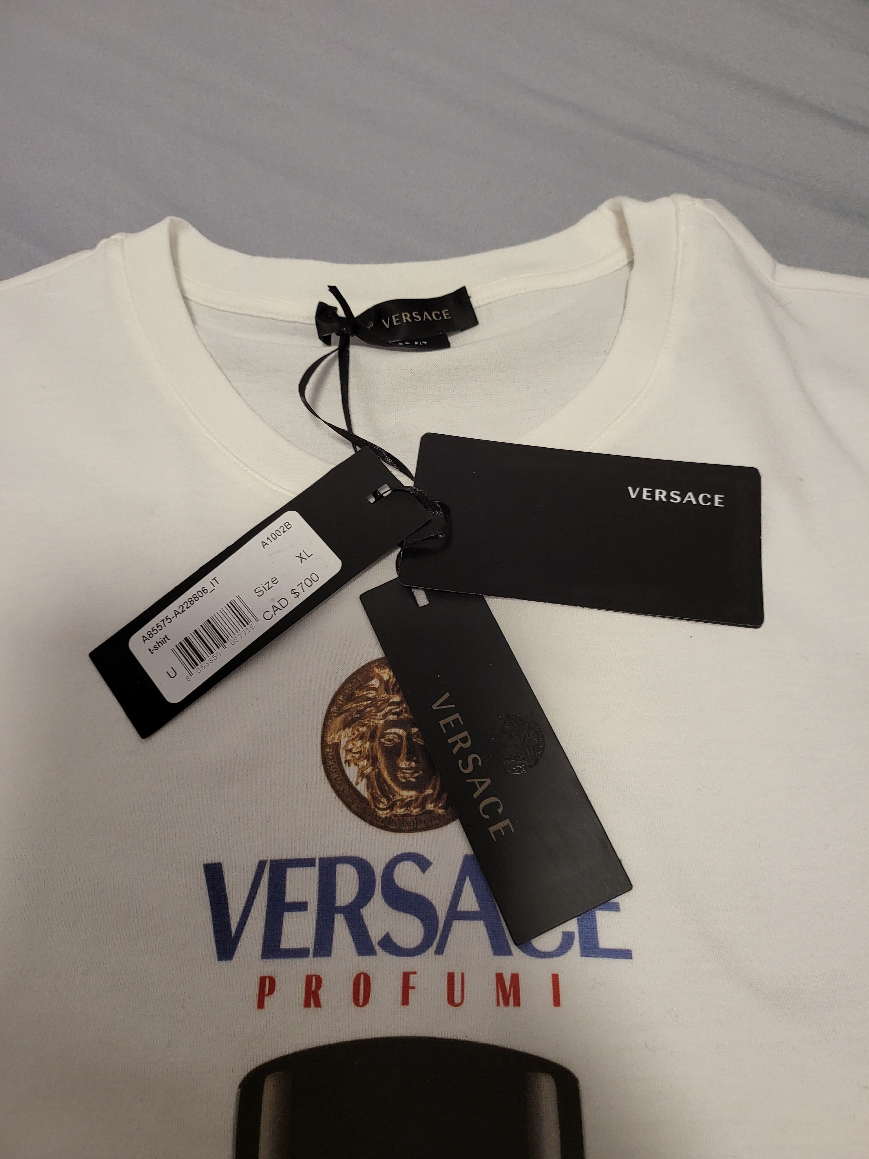 Versace Logo Perfume Print T-Shirt Size US XL / EU 56 / 4 - 9 Thumbnail