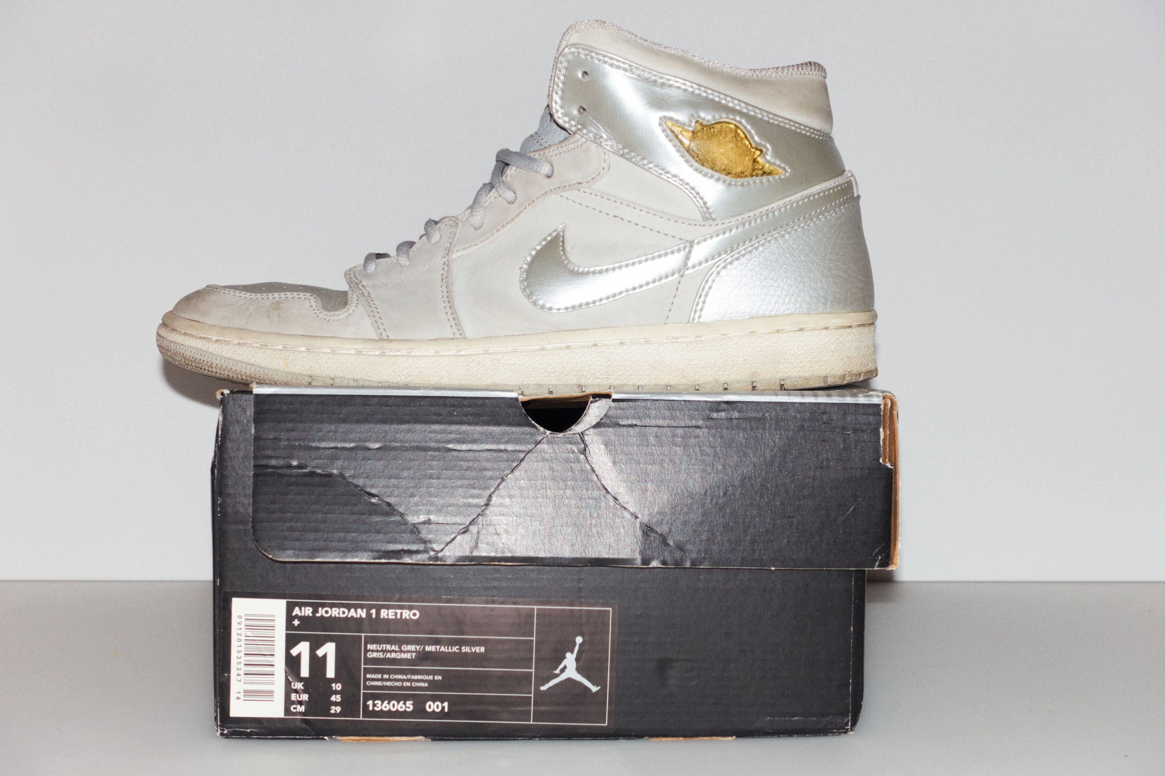 Jordan Brand Air Jordan 1 Retro + 2001 Neutral Grey Size 11 Size US 11 / EU 44 - 1 Thumbnail