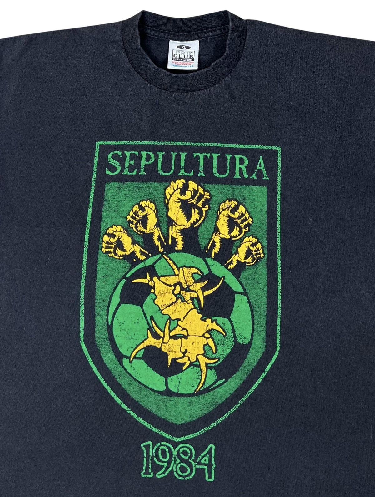Band Tees Vintage Sepultura Tee Size US XL / EU 56 / 4 - 2 Thumbnail