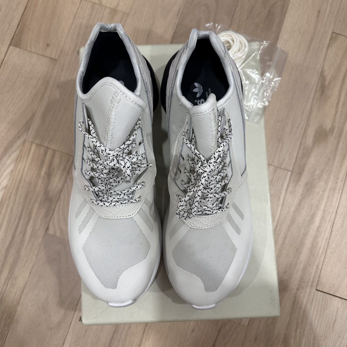 Adidas Adidas tubular runner Size US 7 / EU 40 - 2 Thumbnail