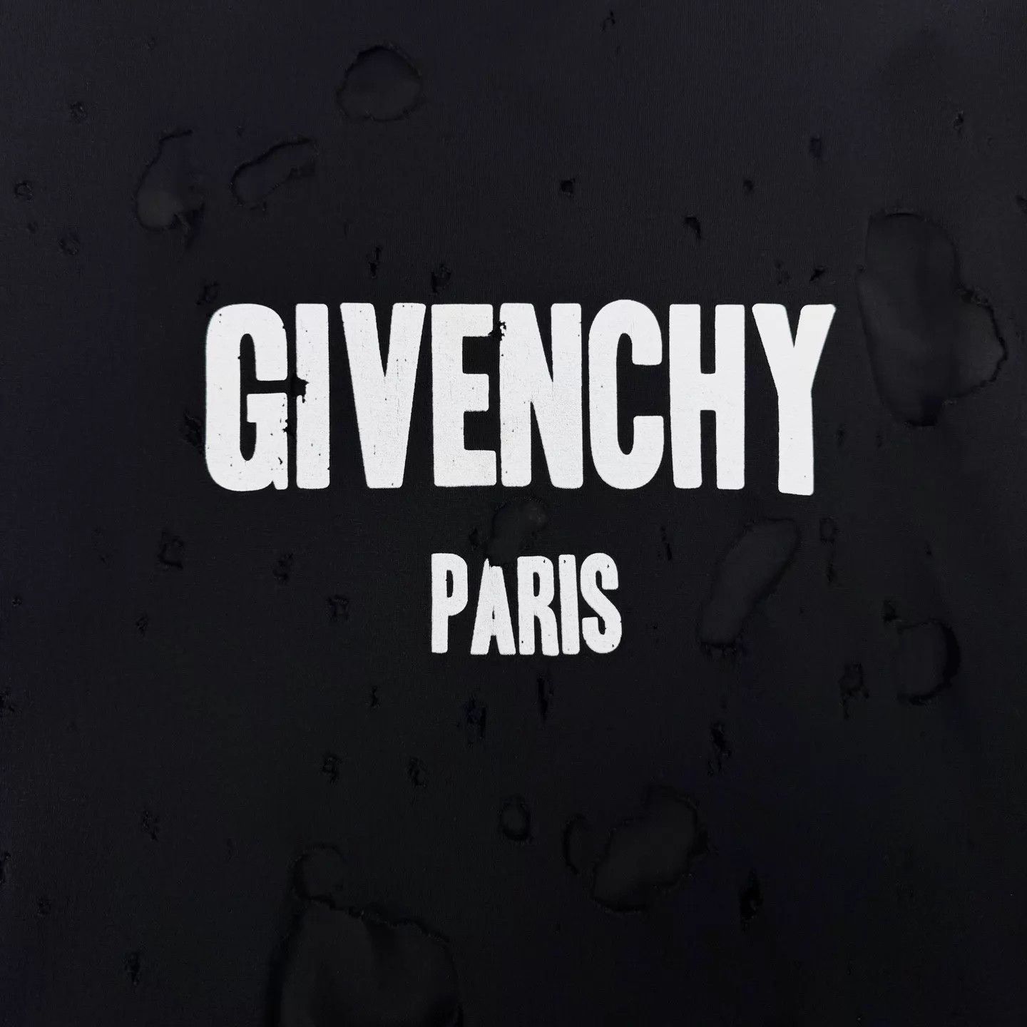 Givenchy Givenchy Black Cracked Logo Distressed Unisex L Tee Size US L / EU 52-54 / 3 - 4 Thumbnail