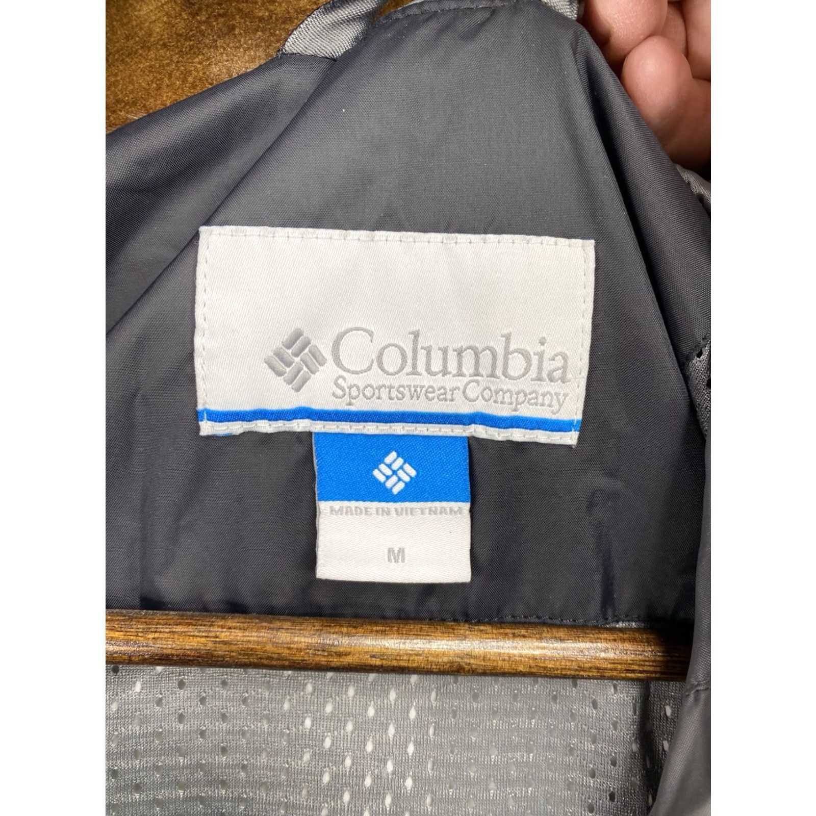 Rains Columbia Omni-Tech Rain Jacket Mens M Black Gray Waterproof Fully Seam Sealed Jacket Size US M / EU 48-50 / 2 - 7 Thumbnail