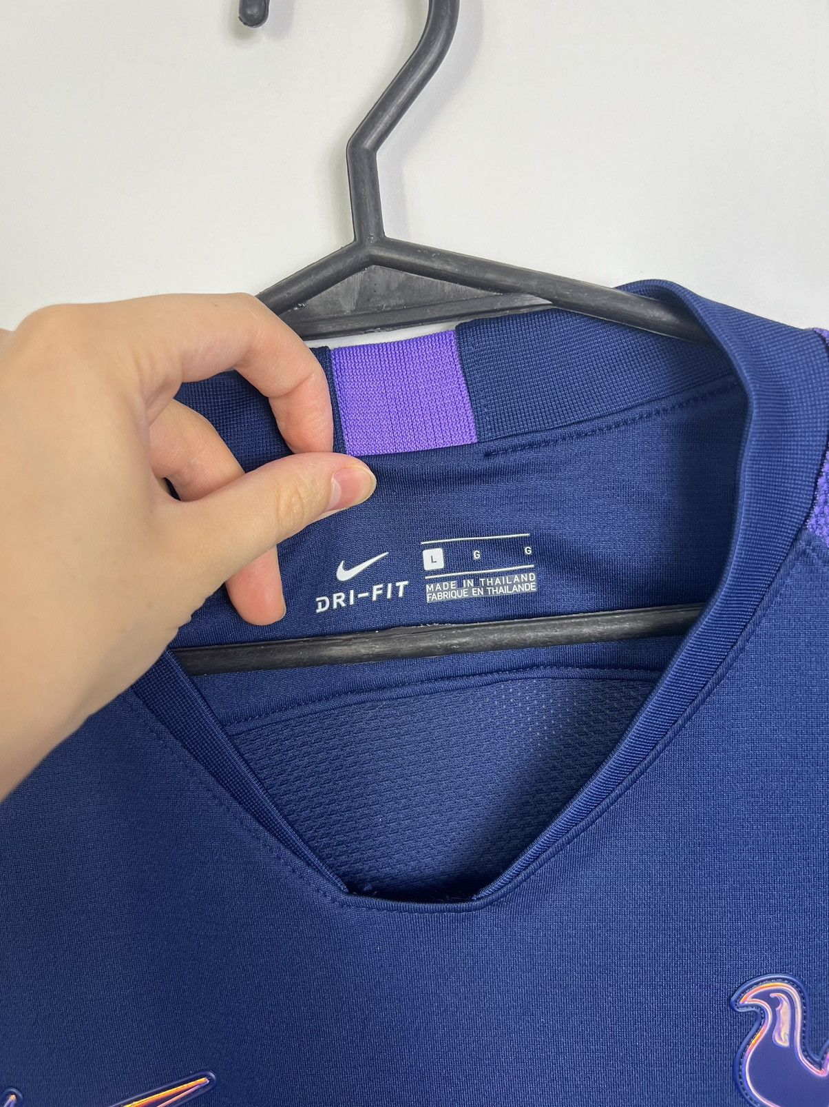 Nike Nike Tottenham Hotspur 2018/2019 Soccer Jersey hologram logo Size US L / EU 52-54 / 3 - 3 Thumbnail
