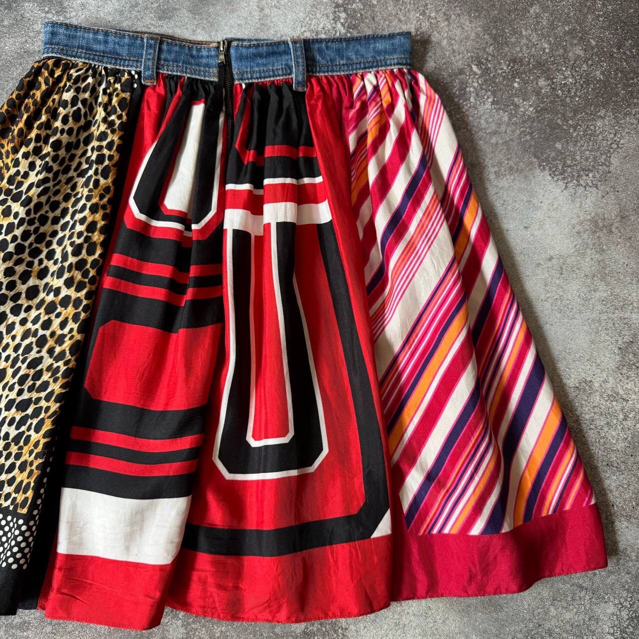 Dolce & Gabbana D&G Dolce & Gabbana Silk Skirt Size 27" / US 4 / IT 40 - 14 Thumbnail