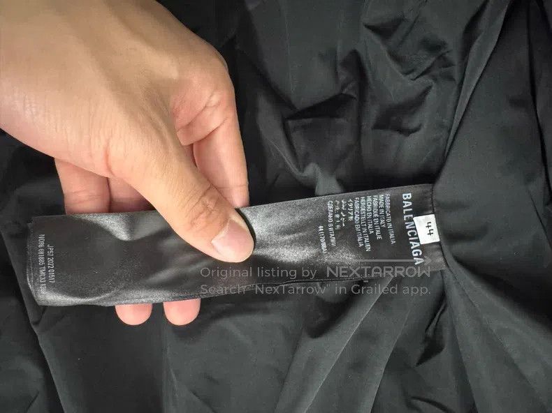 Balenciaga Balenciaga Logo Full Print Stand Collar Zipper Long Sleeve Size US S / EU 44-46 / 1 - 5 Thumbnail