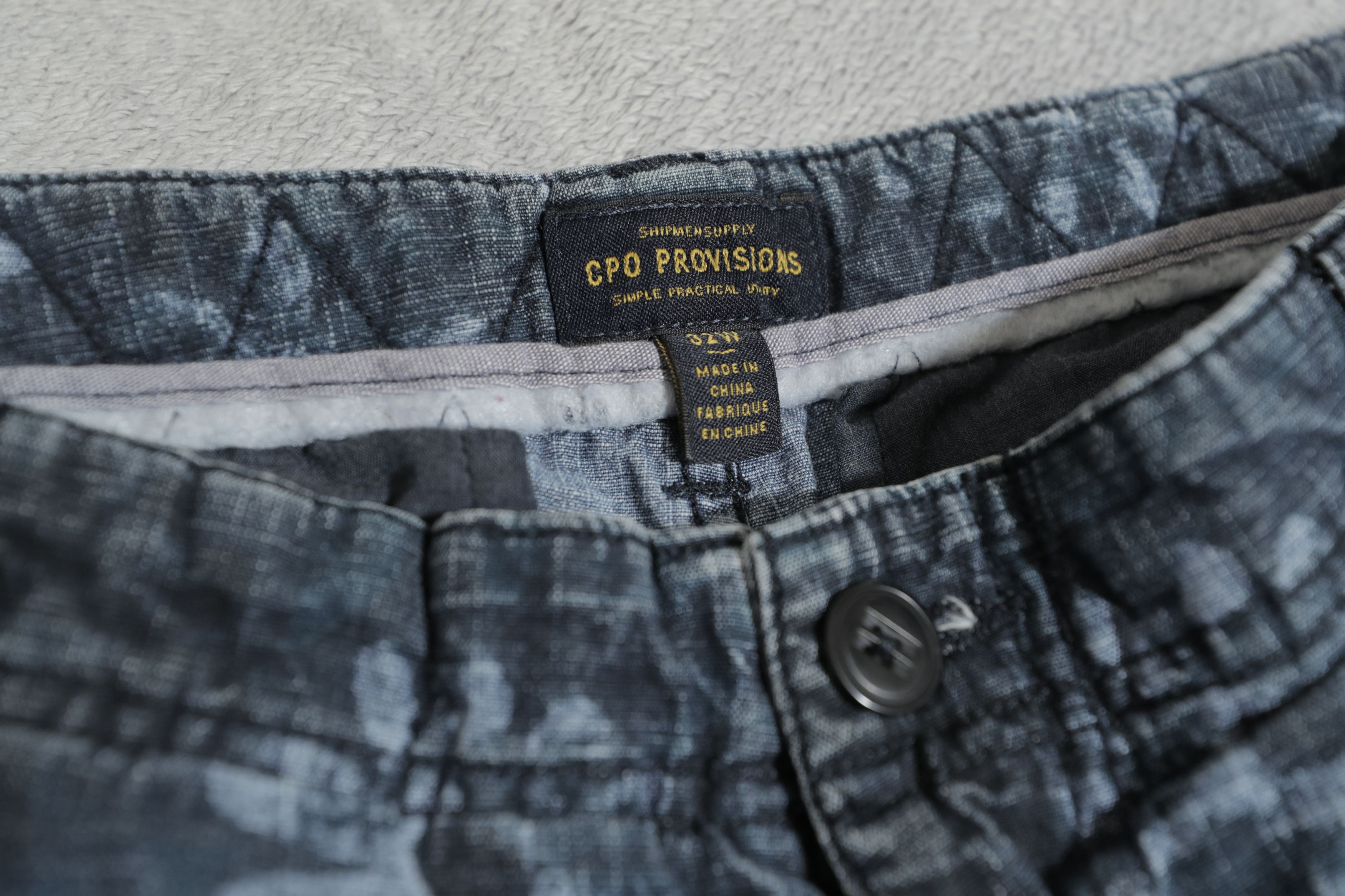 Other Shipmen Supply CPO Provisions Floral Denim Shorts (32) Size US 32 / EU 48 - 6 Thumbnail