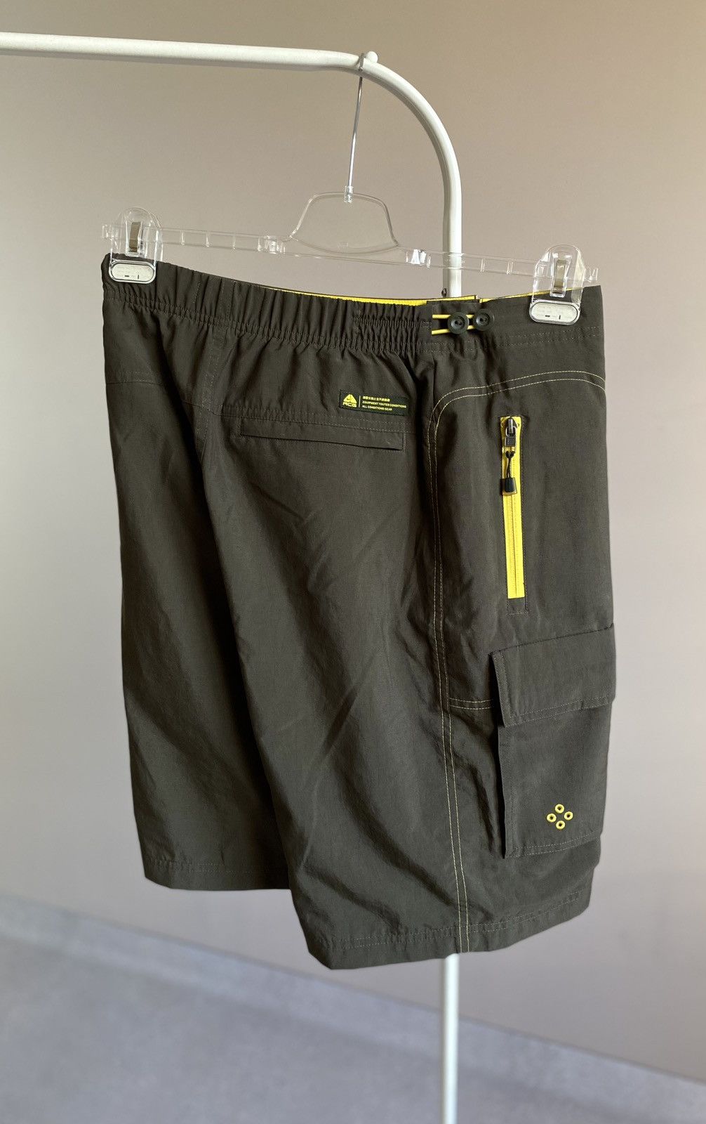 Nike ACG Vintage Nike ACG Cargo Shorts Size US 32 / EU 48 - 15 Thumbnail