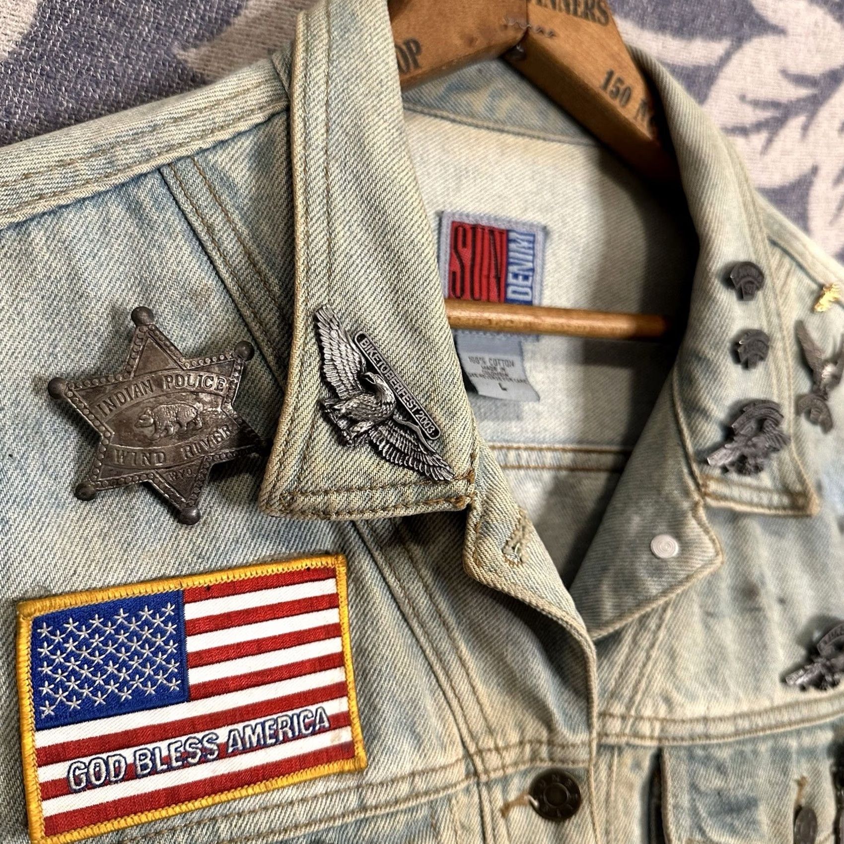 Denime VINTAGE 90s Denim Biker Vest Sleeveless Large Women’s Motorcycle Patches Pins Sun Belt Blue Cotton Denim Size L / US 10 / IT 46 - 3 Thumbnail