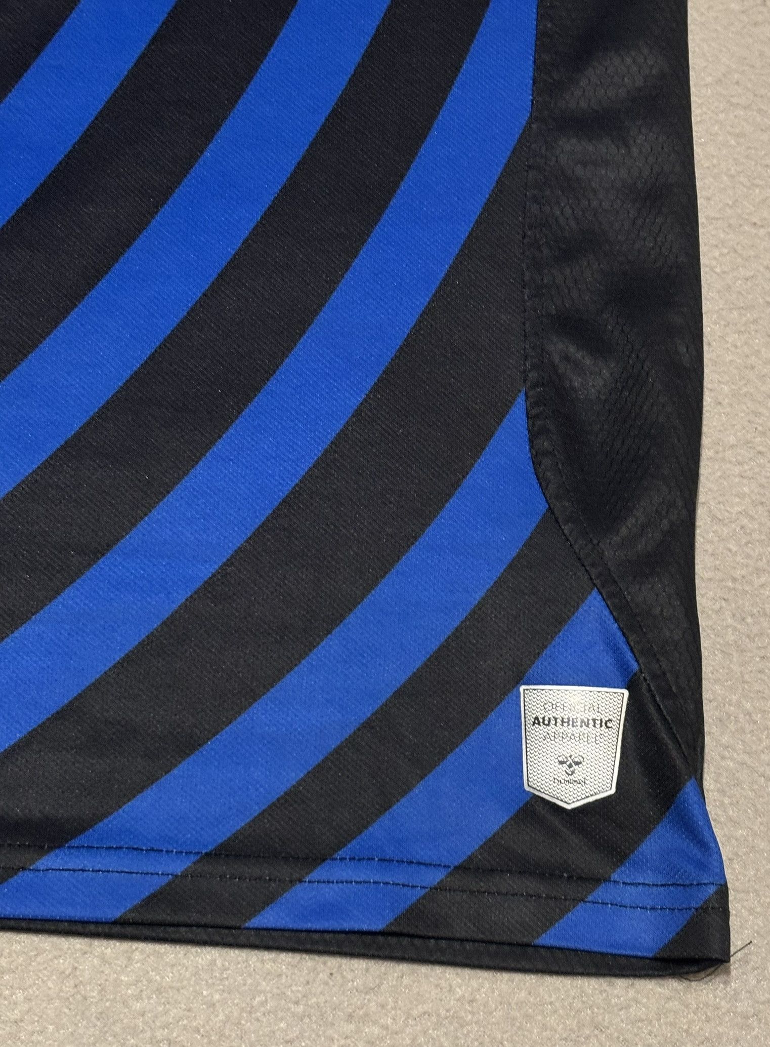 Hummel Everton FC 2021/2022 Hummel Training Jersey Size XL Size US XL / EU 56 / 4 - 10 Thumbnail