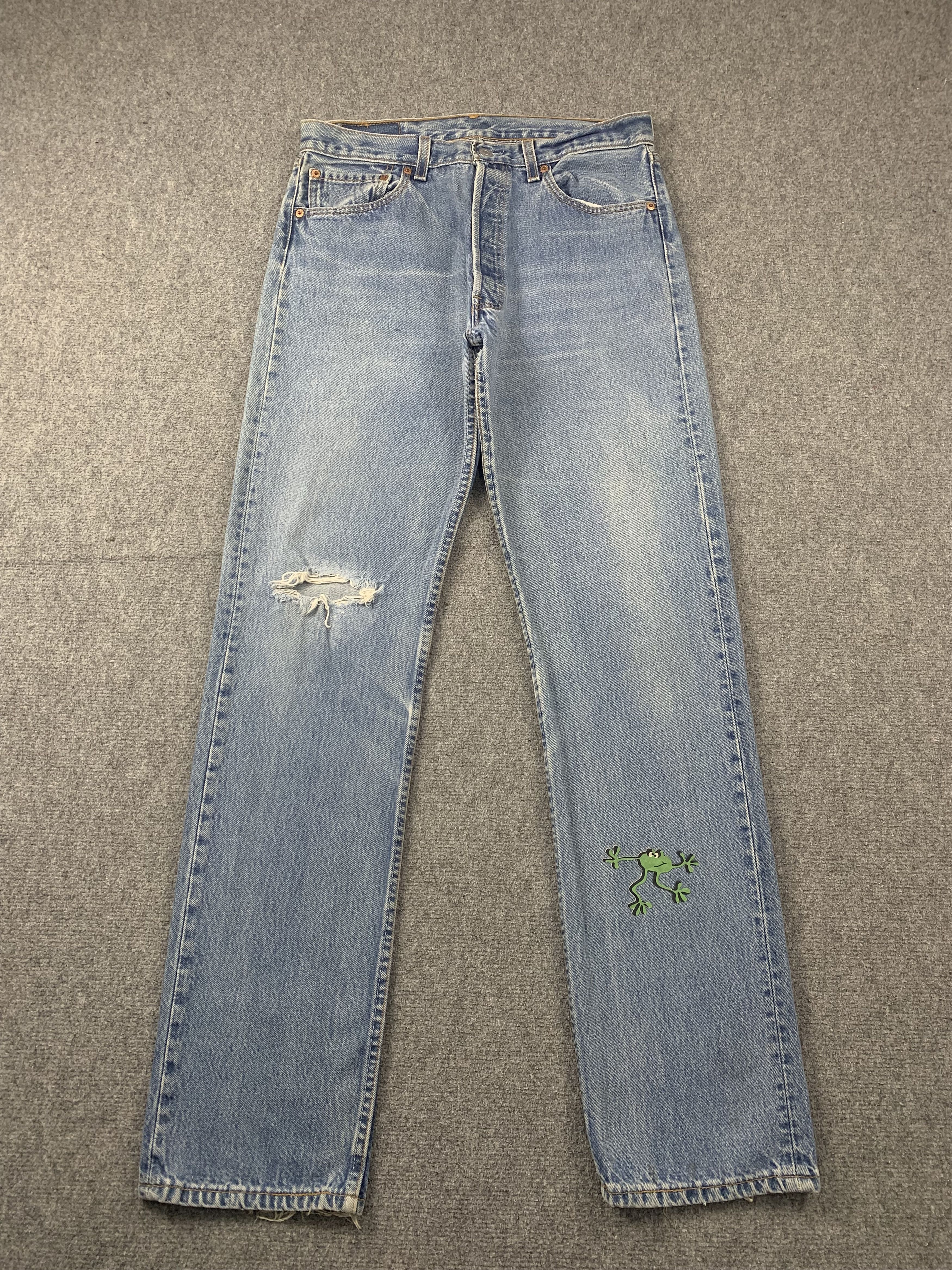Levi's Vintage Levis 501 Faded Blue Jeans DP2065 Size US 32 / EU 48 - 1 Thumbnail