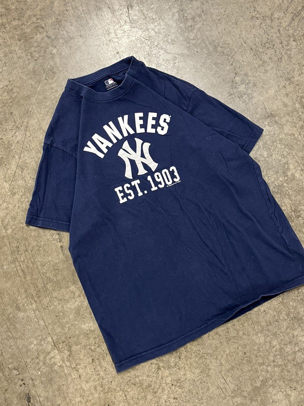 Vintage NY Yankees vintage tee shirt streetwear mlb sports baseball Size US L / EU 52-54 / 3 - 1 Thumbnail