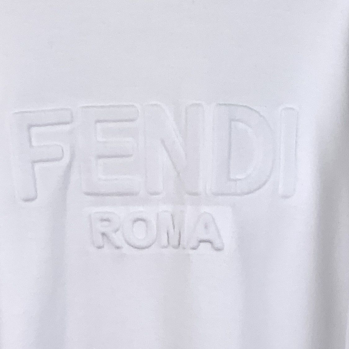 Fendi Fendi Logo Letter Embossed Long Sleeve Sweatshirt K26WX Size US XL / EU 56 / 4 - 4 Thumbnail