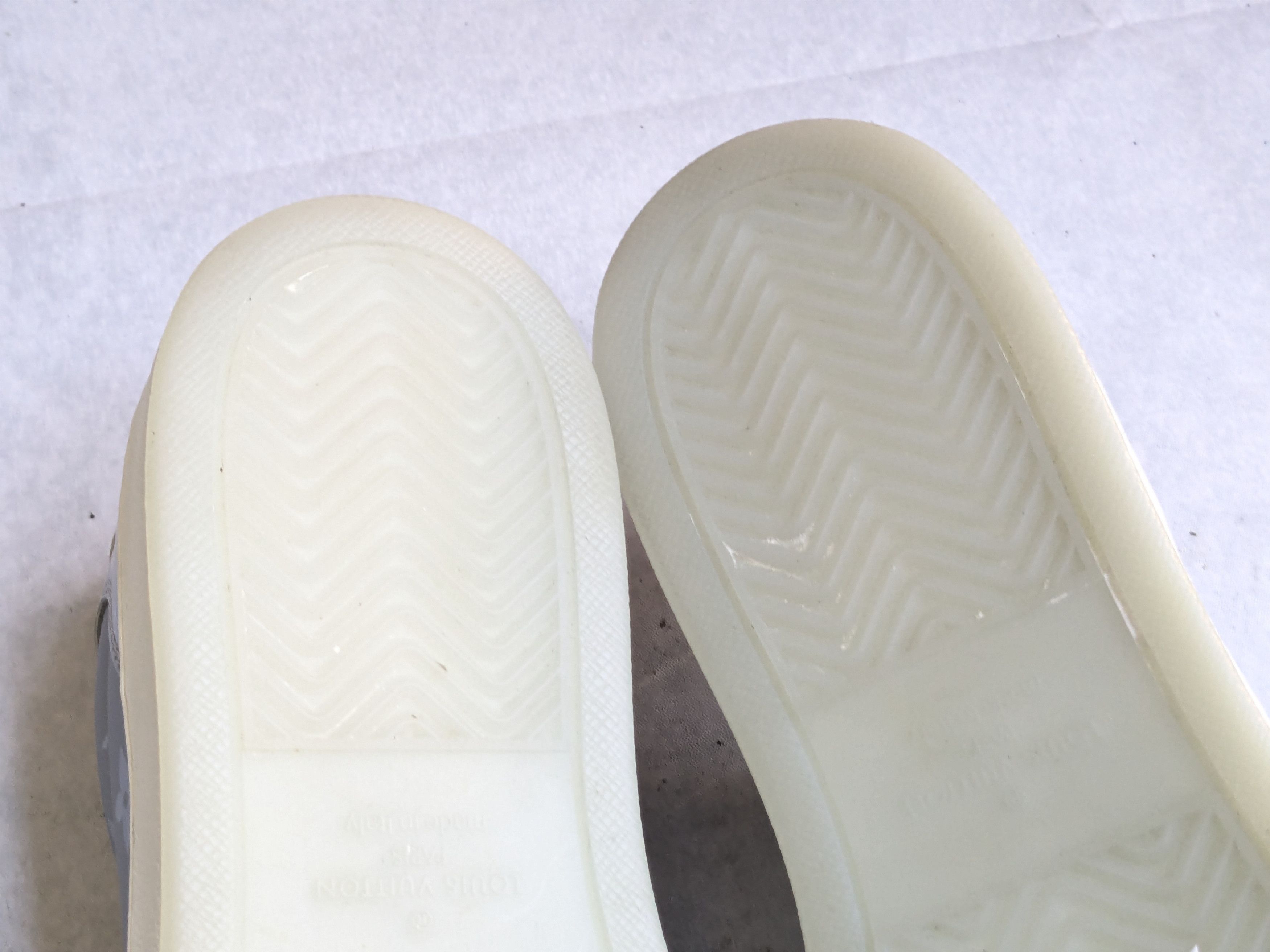 Louis Vuitton Louis Vuitton Monogram Sneakers Silver 10.5 Leather Size US 10.5 / EU 43-44 - 17 Thumbnail