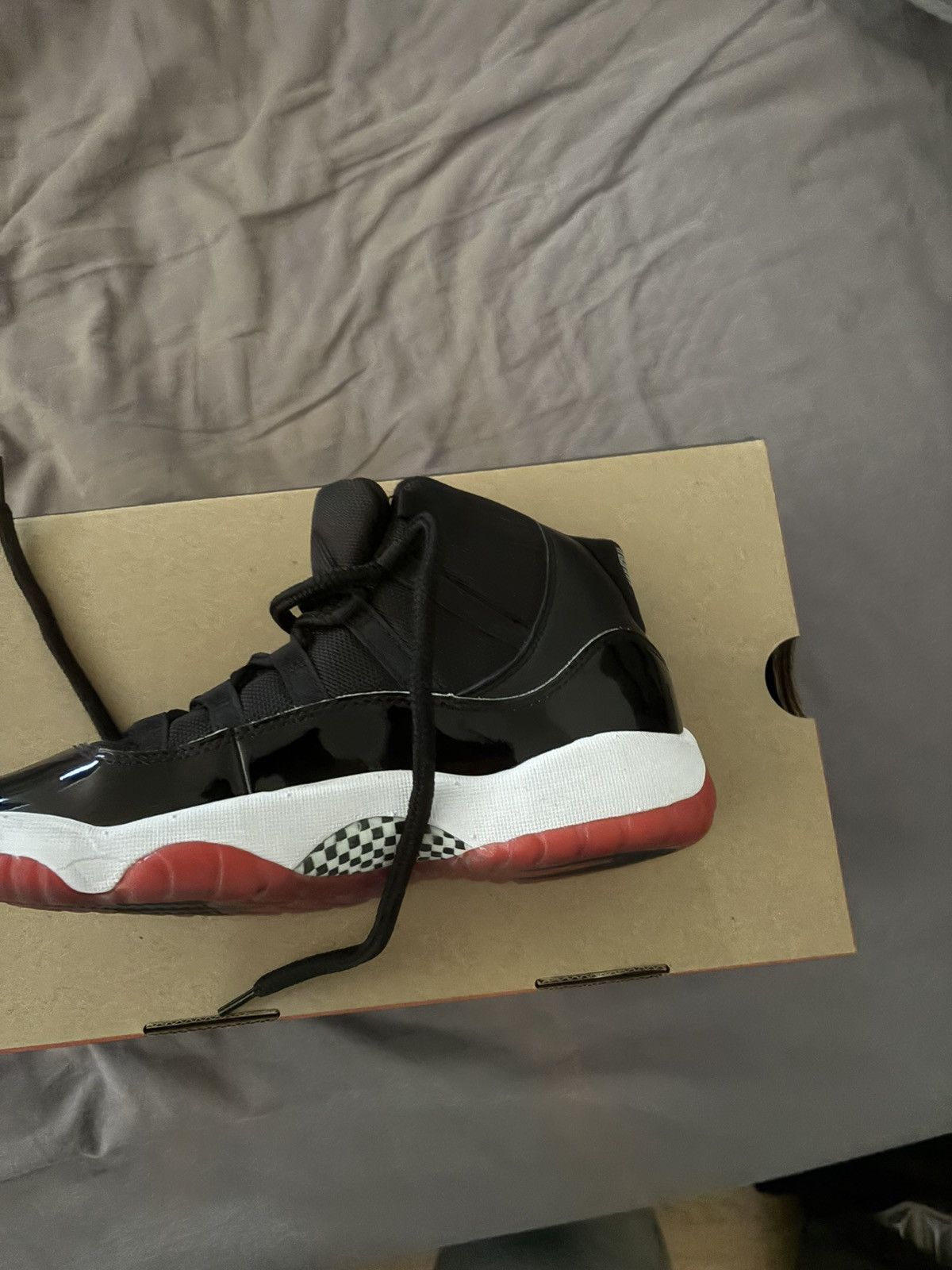 Nike Jordan 11 bred Size US 7.5 / IT 37.5 - 2 Thumbnail
