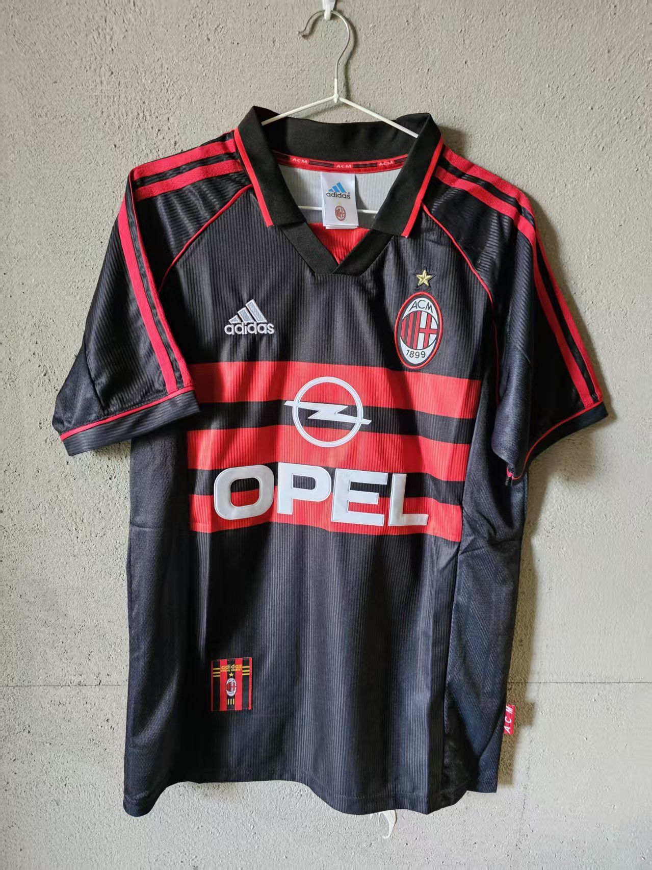 Other 1998 1999 AC Milan Jersey Black Size US L / EU 52-54 / 3 - 1 Thumbnail
