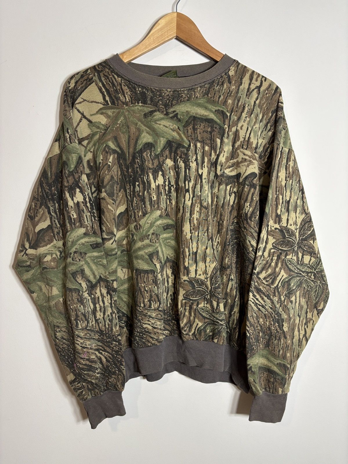 Realtree Vintage Spartan Realtree Camo Crewneck Large Size US L / EU 52-54 / 3 - 1 Thumbnail